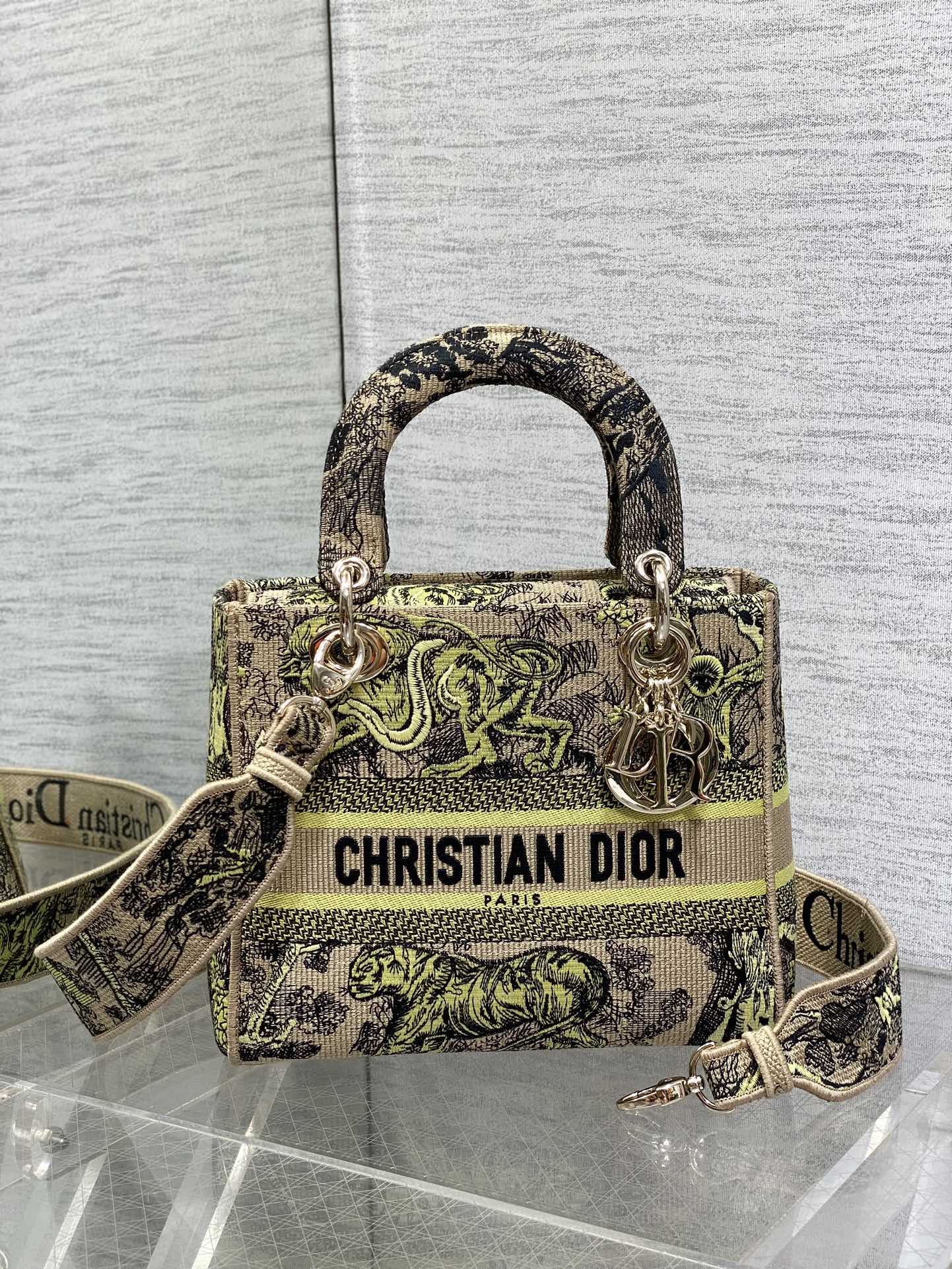 lady D*or handle bag-24cm
