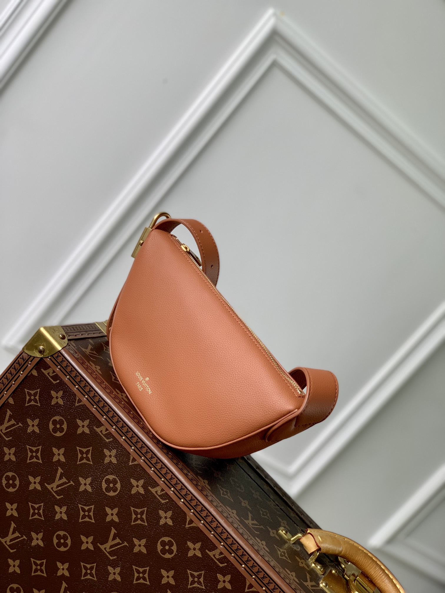 l0*is V*t0n low key bumbag-28*13*5.5cm