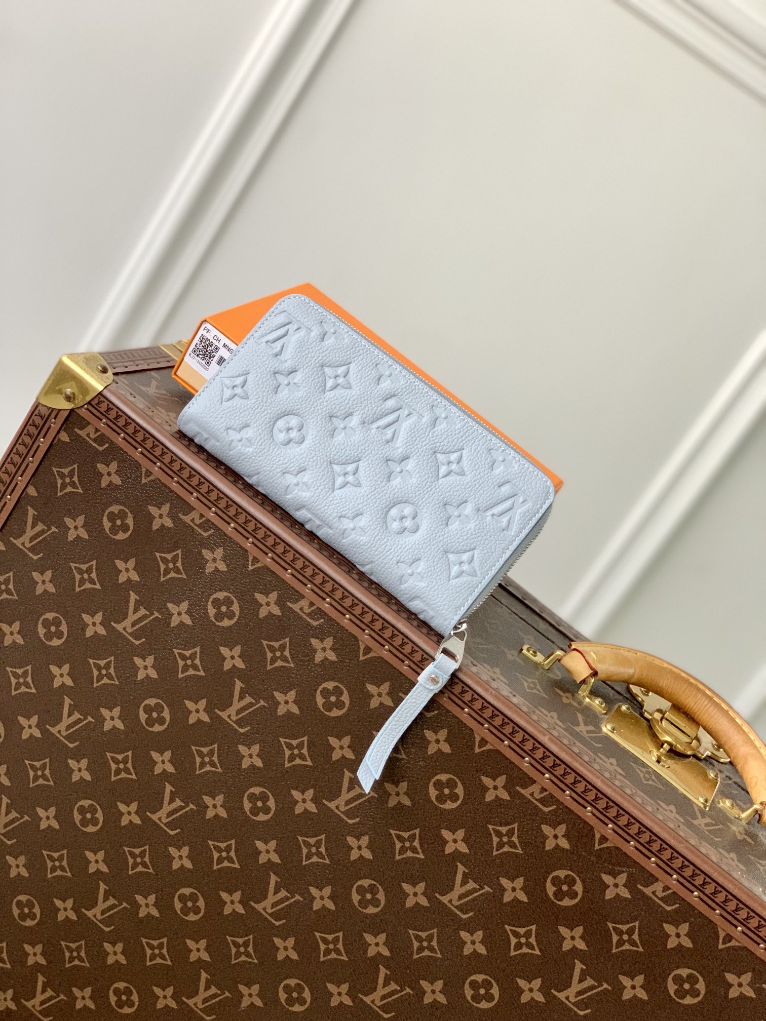l0*is V*t0n wallet-19.5 10.5 2.5cm