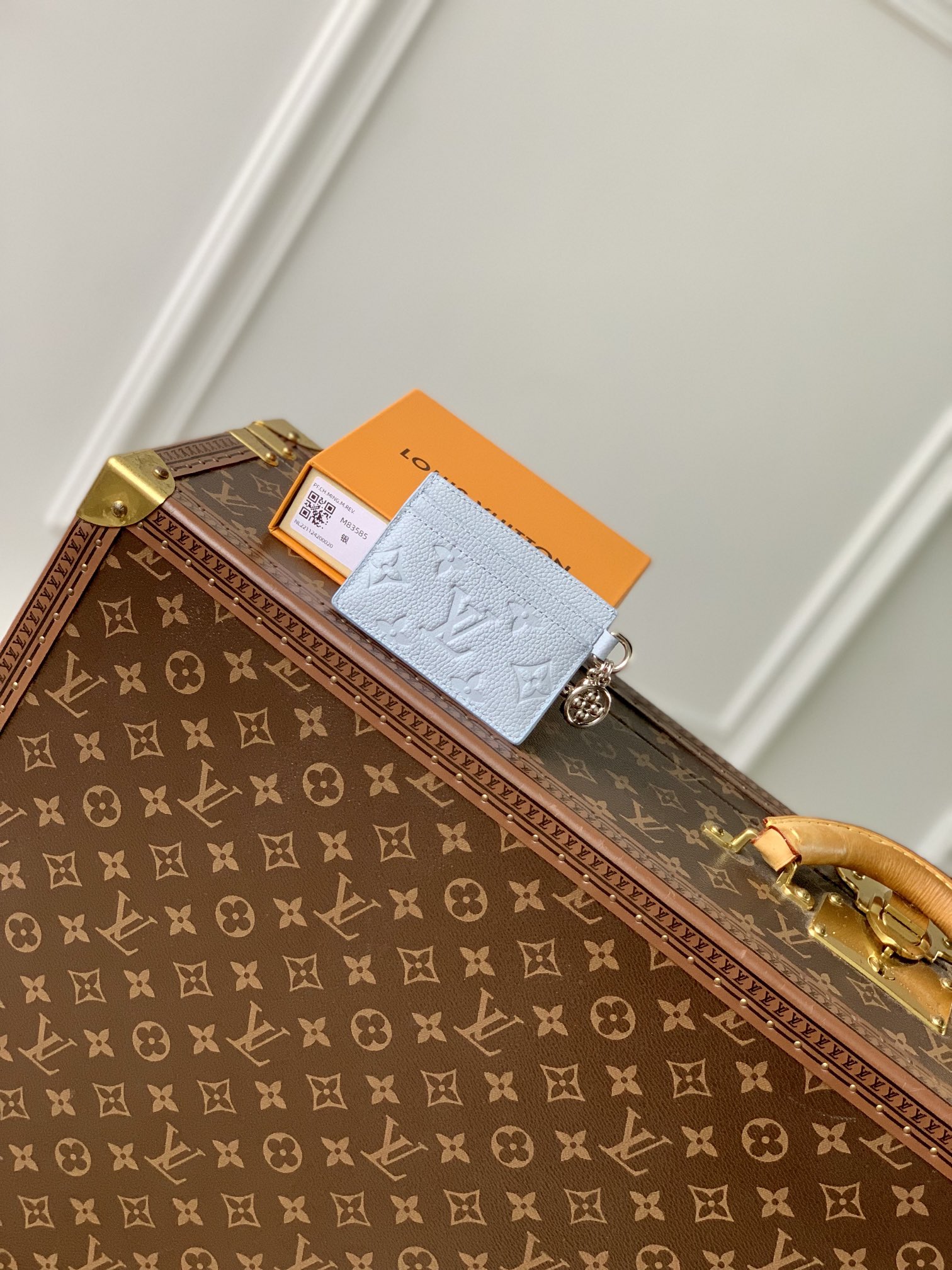 l0*is V*t0n wallet-12 8 0.8cm