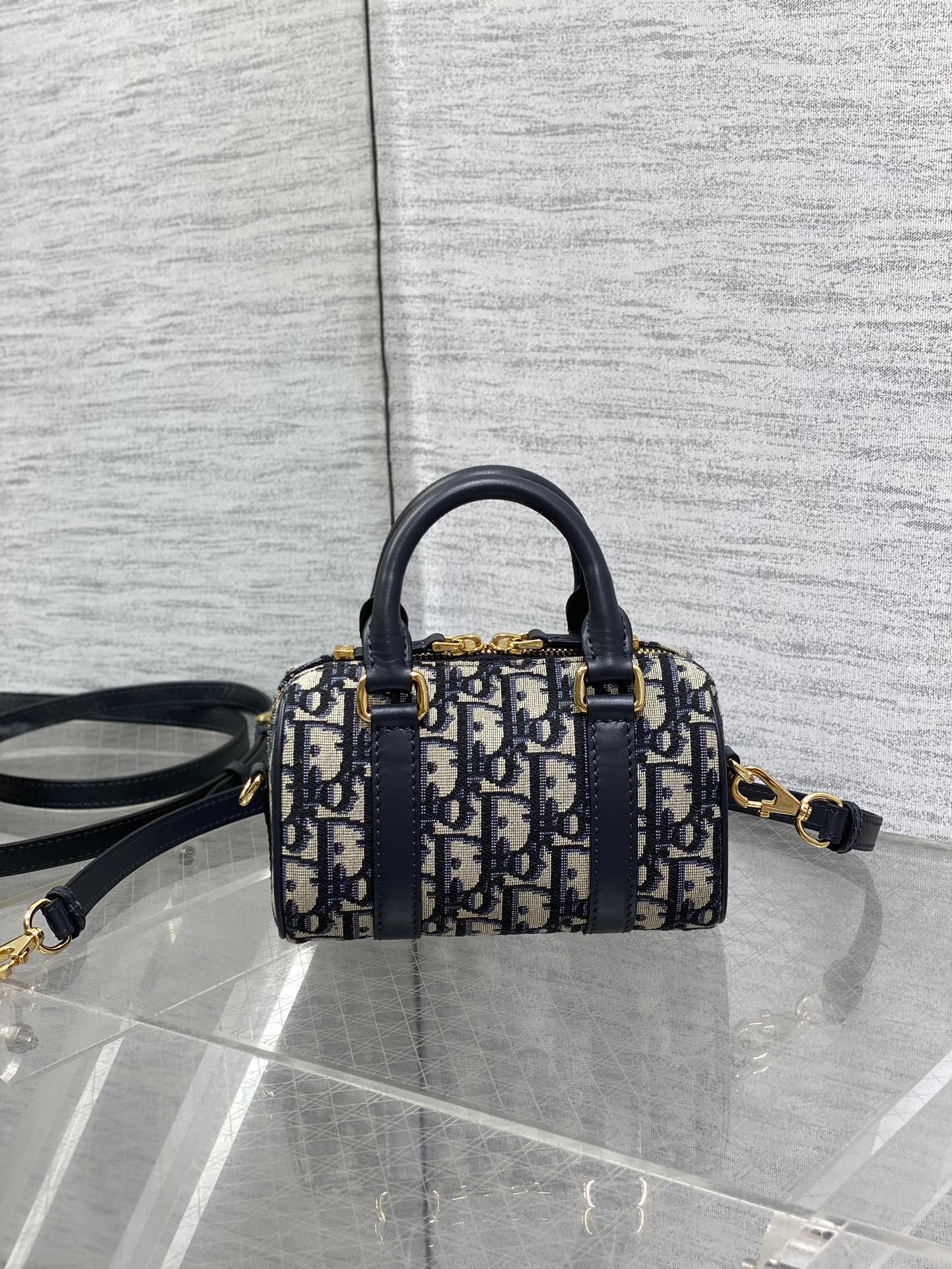 D*or groove bag-17*10*8cm