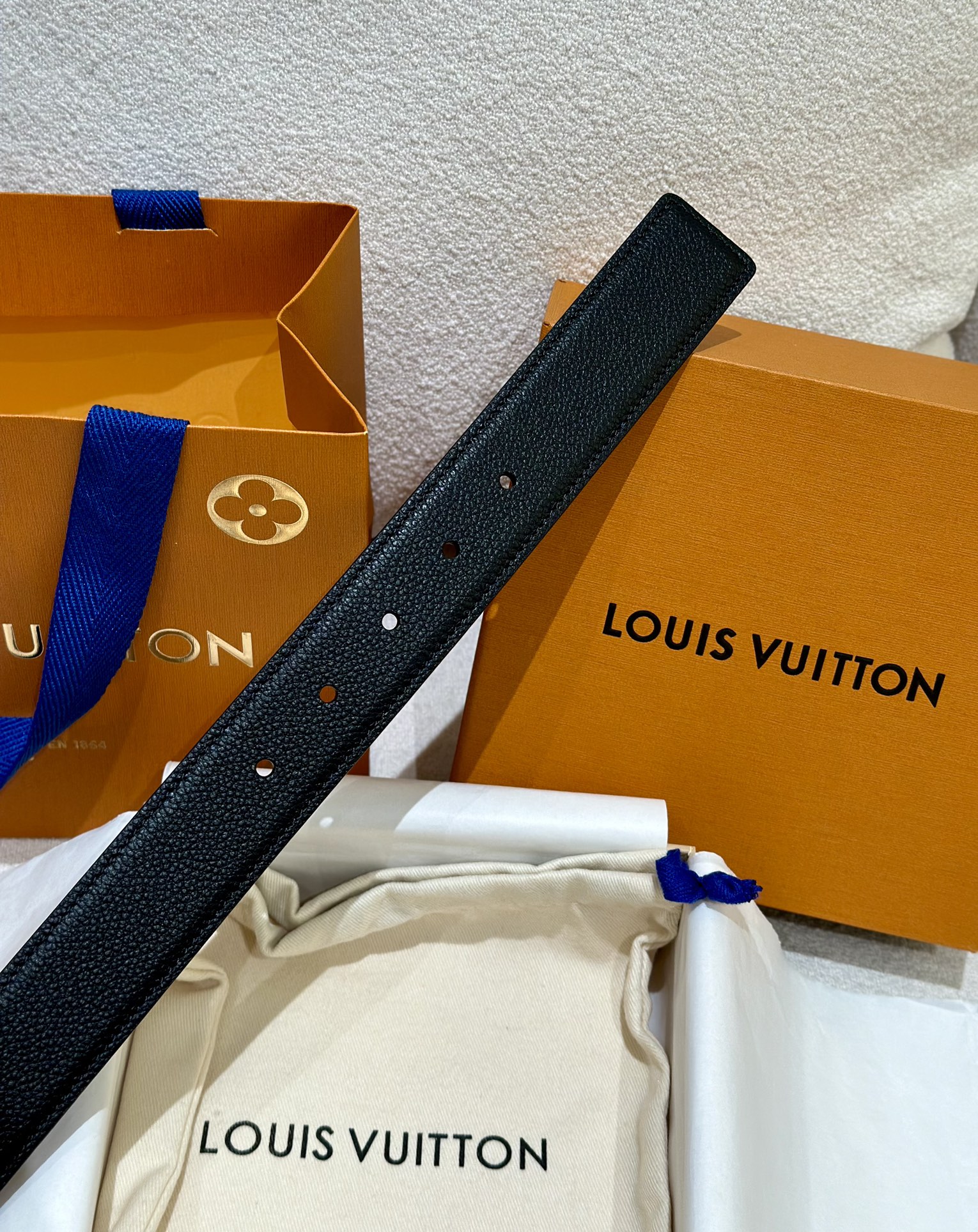 l0*is V*t0n belt-3.5cm