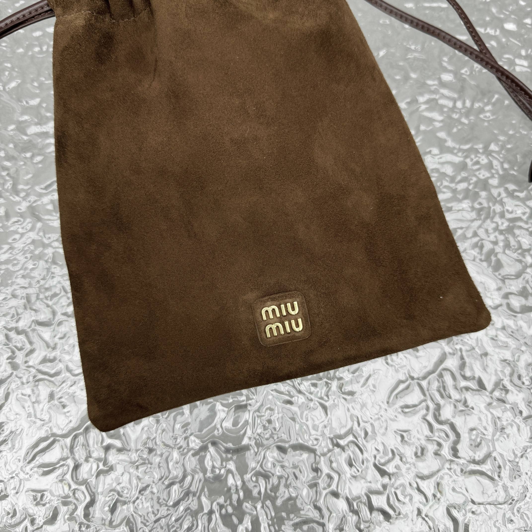 M*um*u joie pouch-18*20cm
