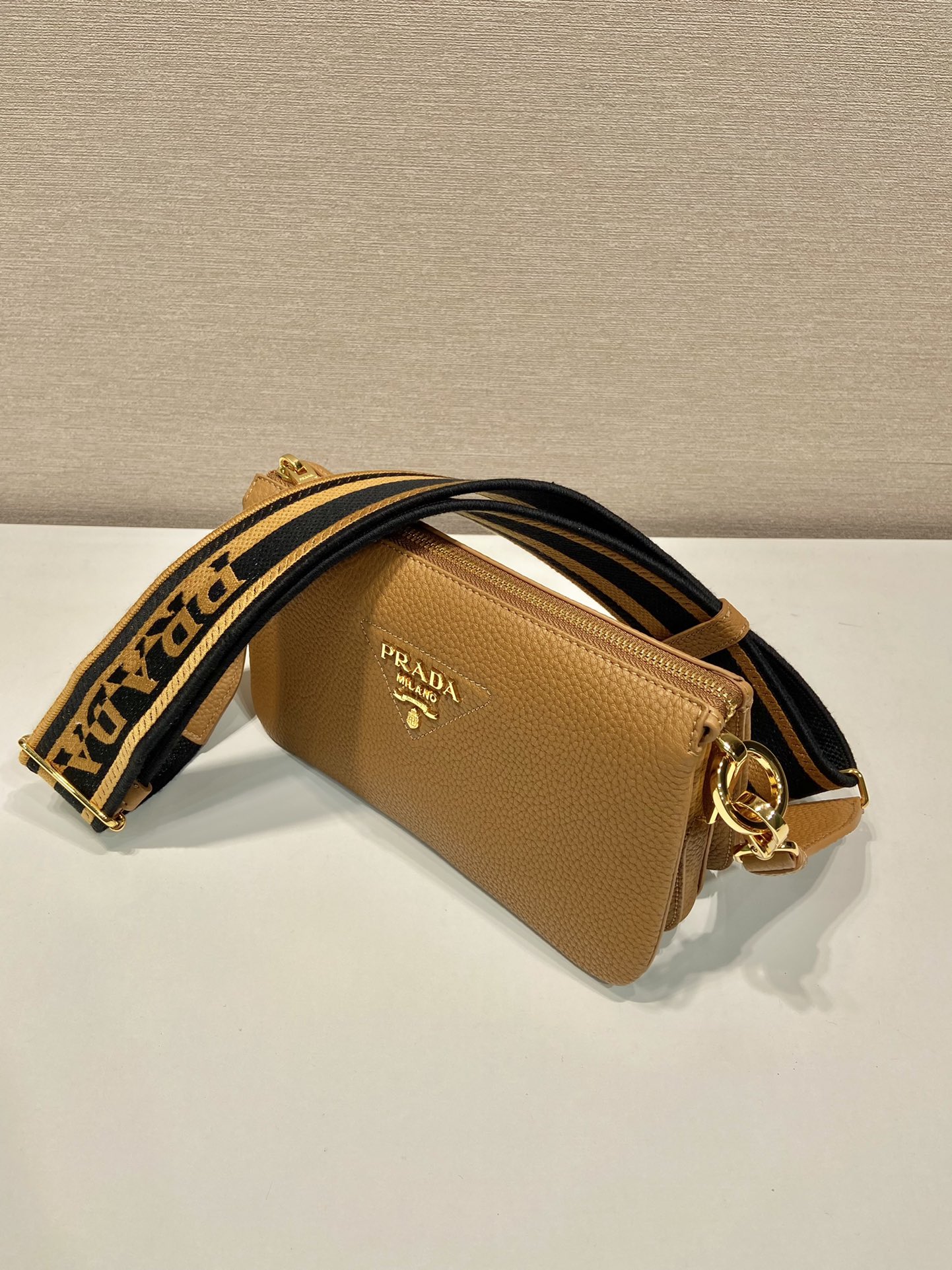 Pra*a leather shoulder bag-1bh194-25*14*6.5cm