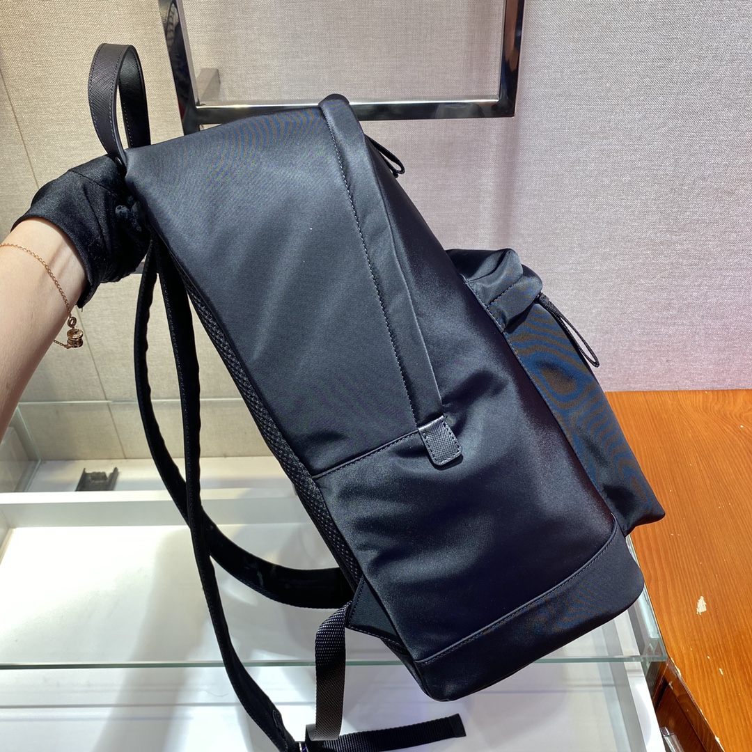 Pra*a saffiano backpack-2v066a-29*39*16cm