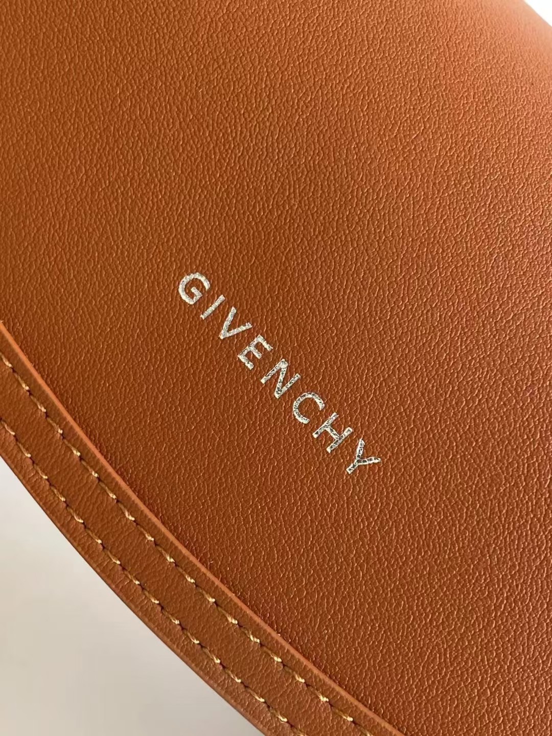 G1uenchy voyou roller bag-25*10*13cm