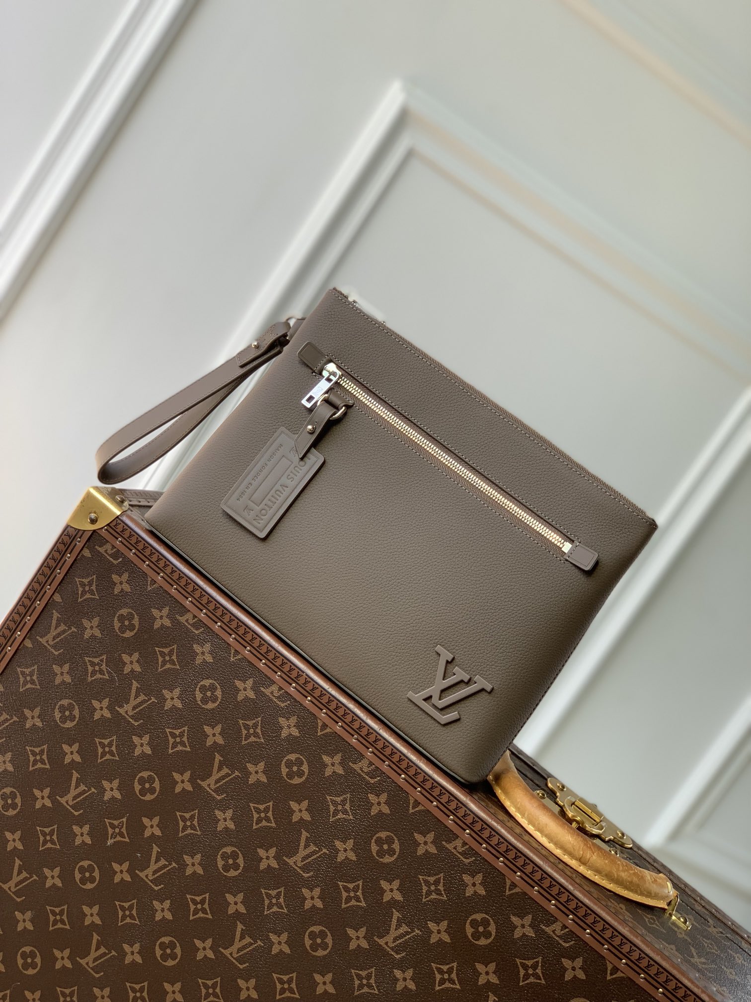 l0*is V*t0n takeoff pouch-m11485-30 x 22 x 5cm