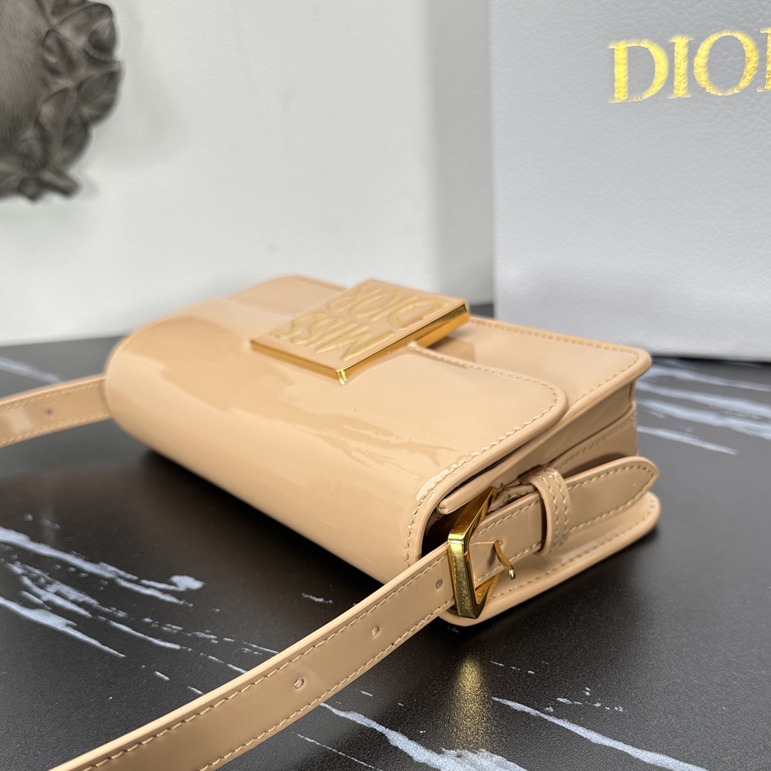 D*or miss D*or allover bag-22*11*6cm