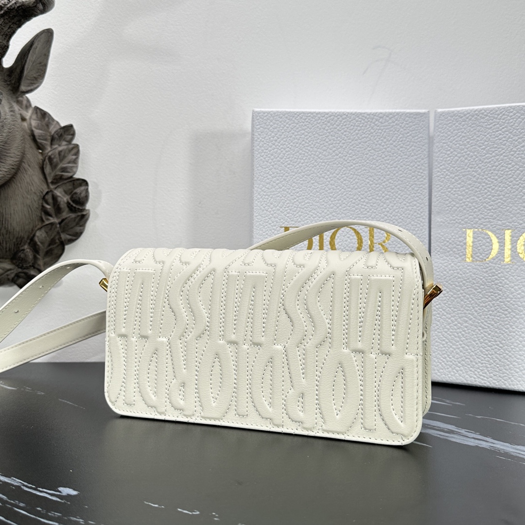 D*or miss D*or allover bag-22*11*6cm