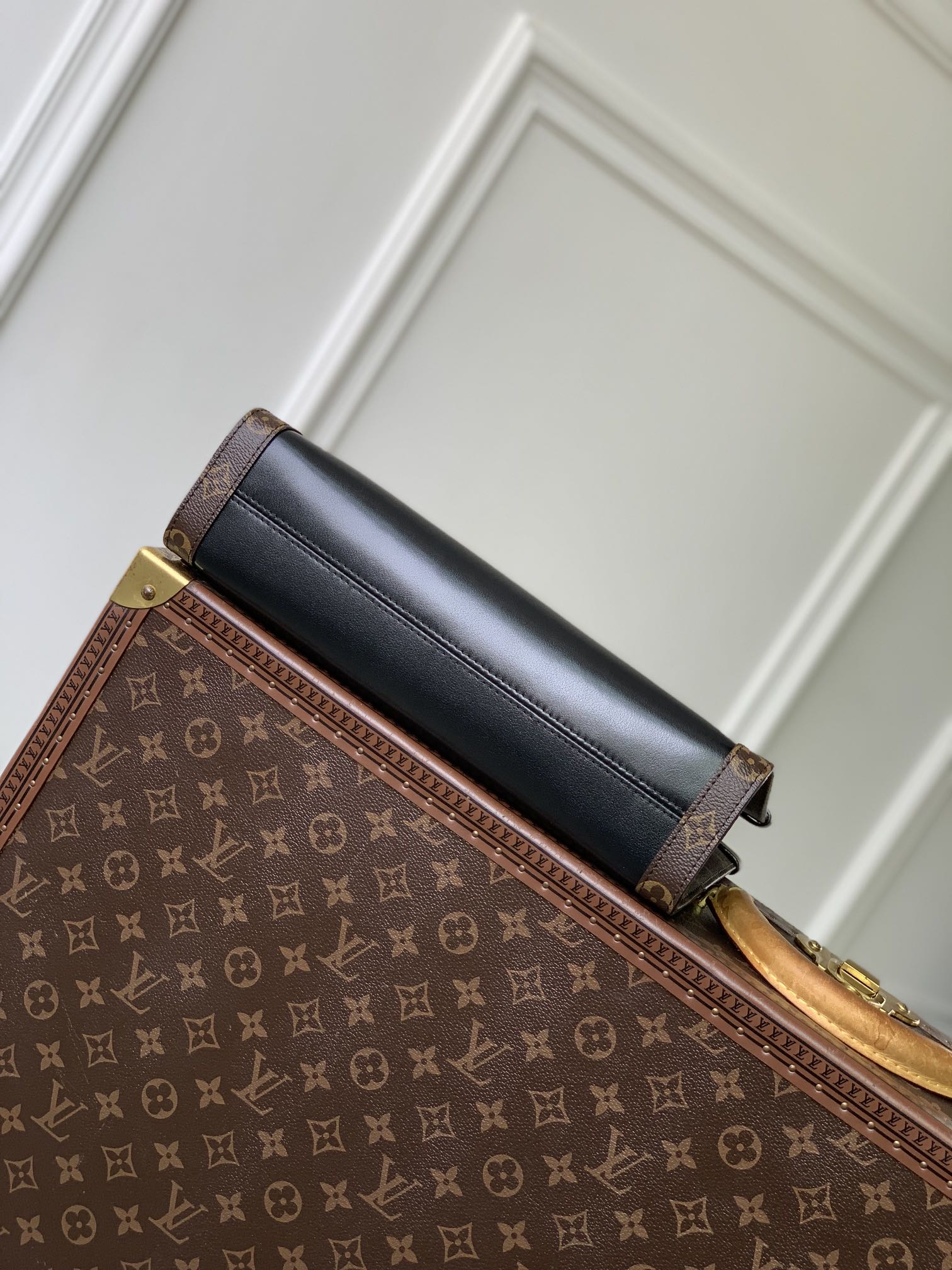 l0vis Vvtt0n nova mm black calf-m13140-20 x 9 x 31cm