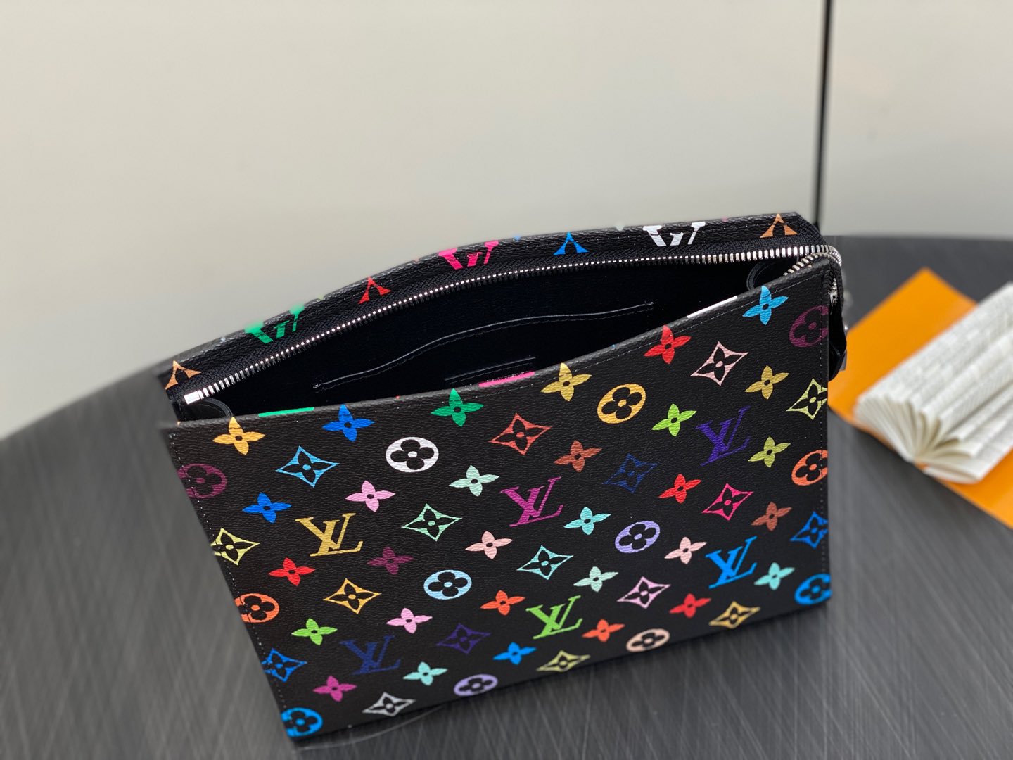 l0vis Vvtt0n pochette voyage-m13746-27 x 21 x 6cm