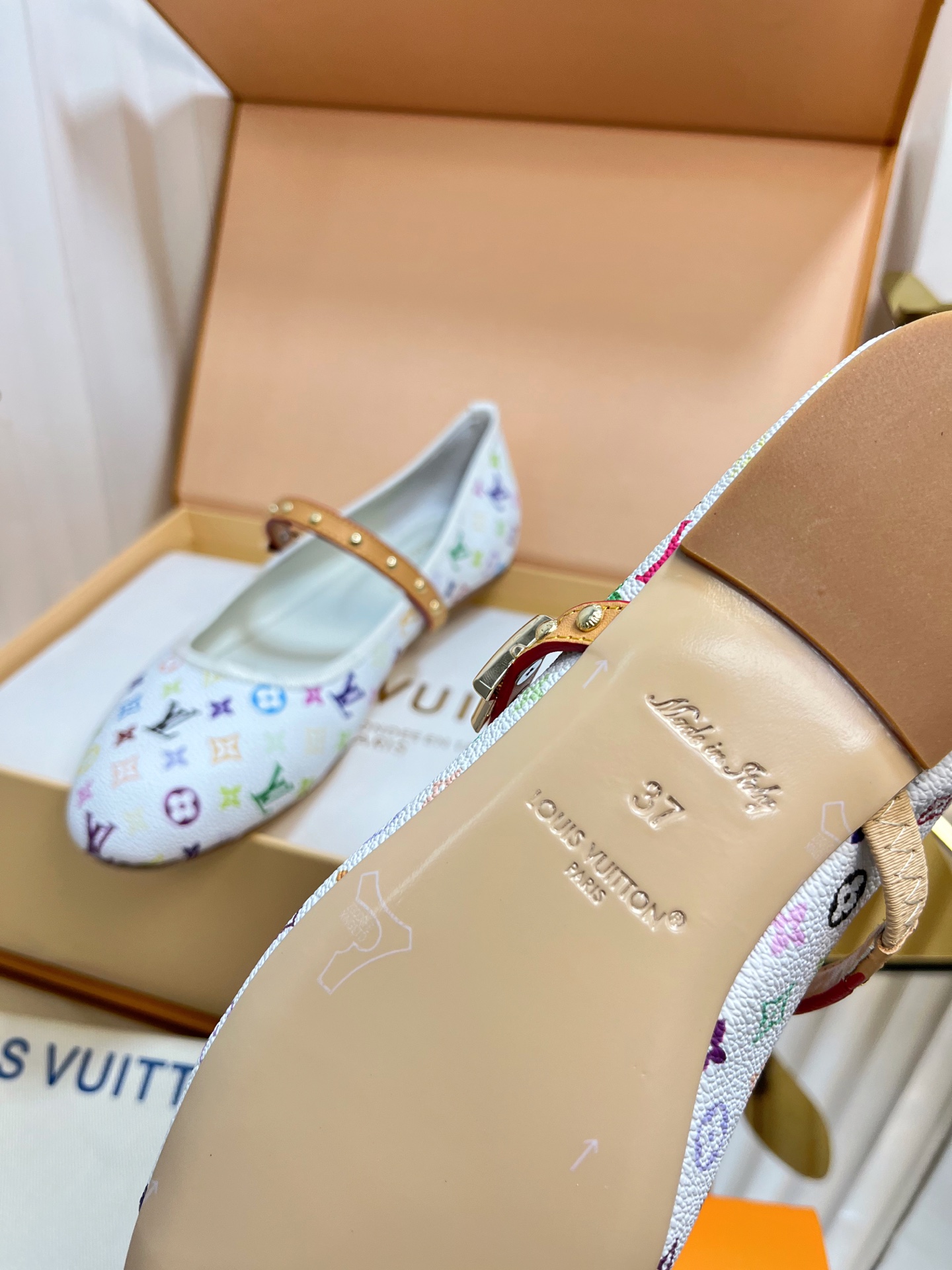 l0vis Vvtt0n romy flat ballerina takashi murakami white (women