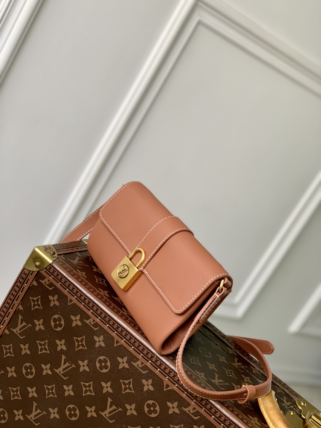 Wallet On Chain Low Key Low Key - Wallets and Small Leather-M12147-13 x 3.5 x 22CM