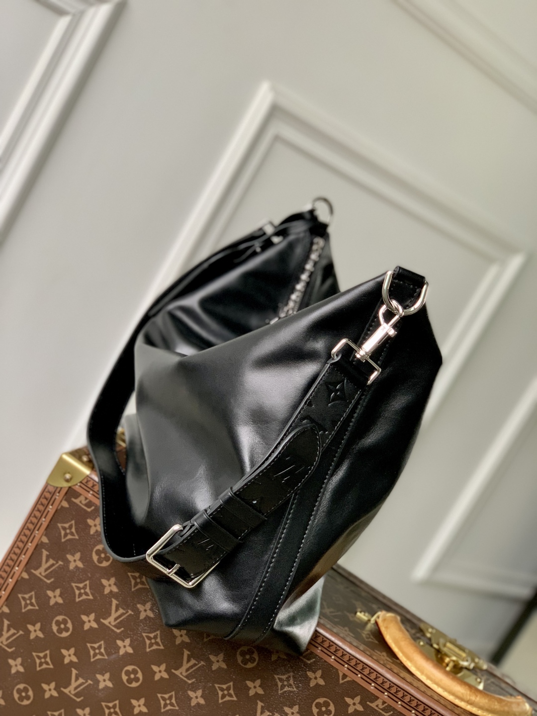 l0vis Vvtt0n vagabond hobo-m14018-35x 12 x 38cm