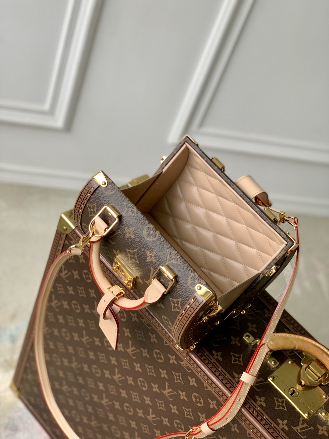 l0vis Vvtt0n speedy 20 bag -20x15*13cm