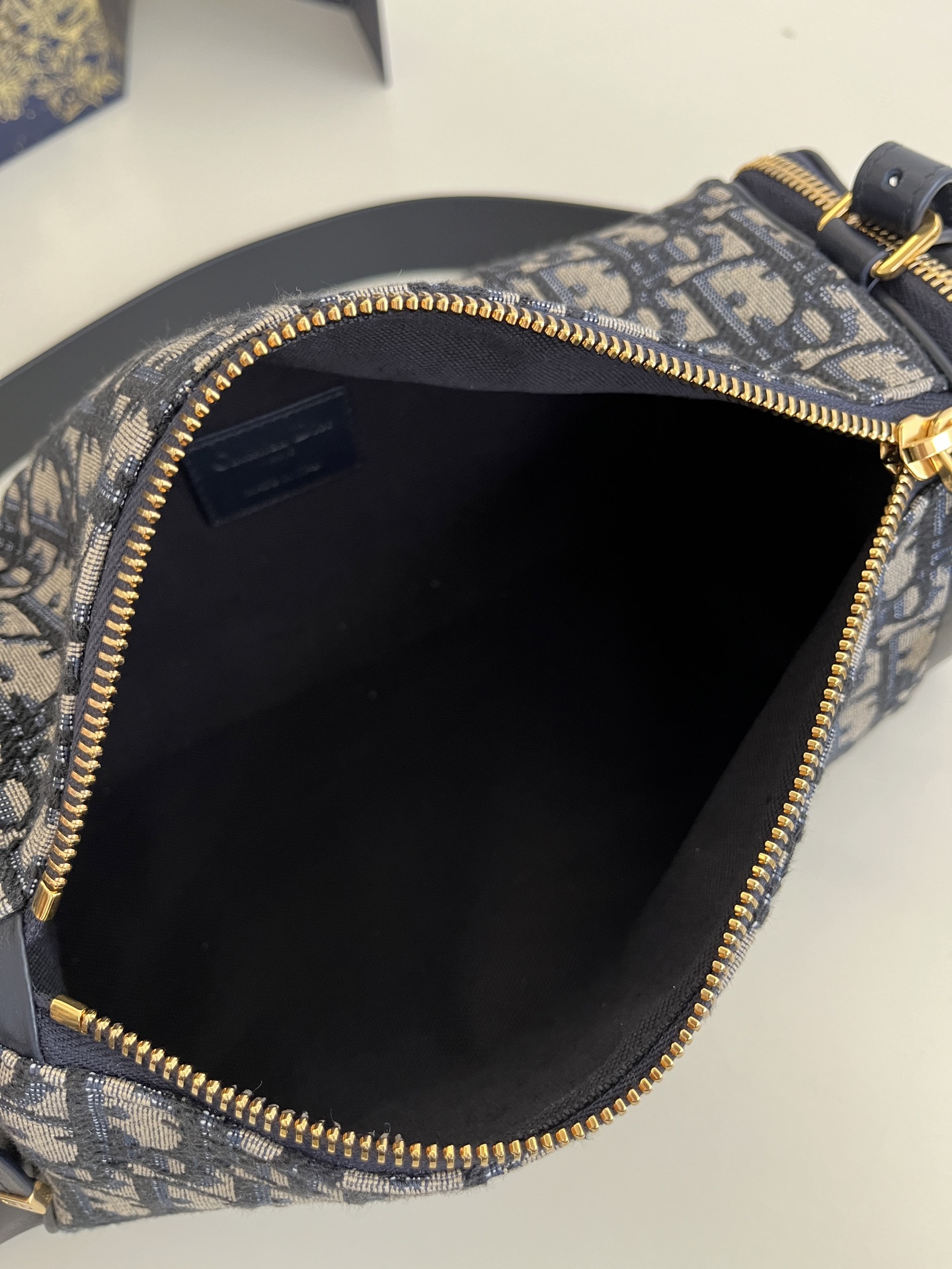 Diro East-West Bag-27*10*11CM