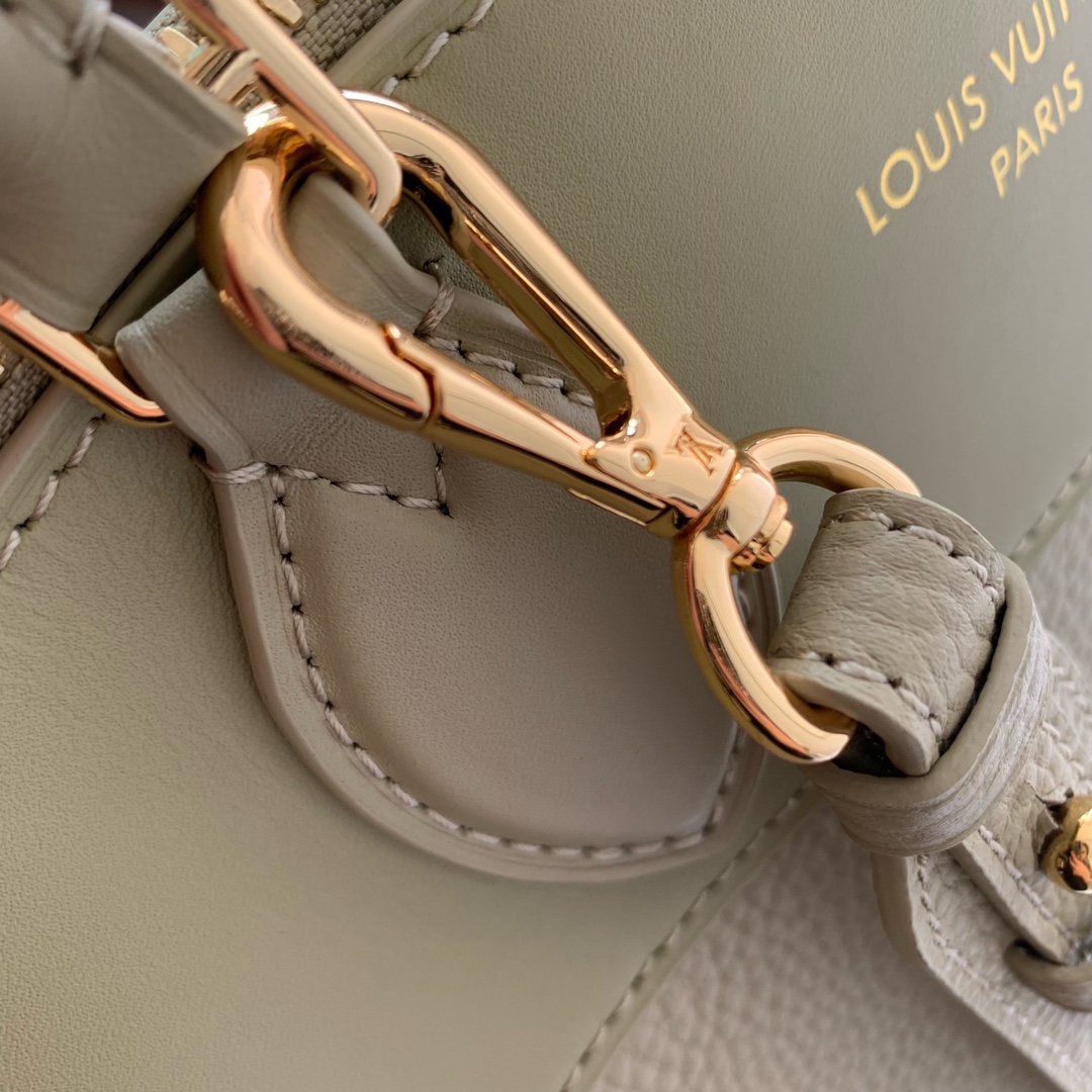 l0vis Vvtt0n lock it tote mm-36×29×15cm
