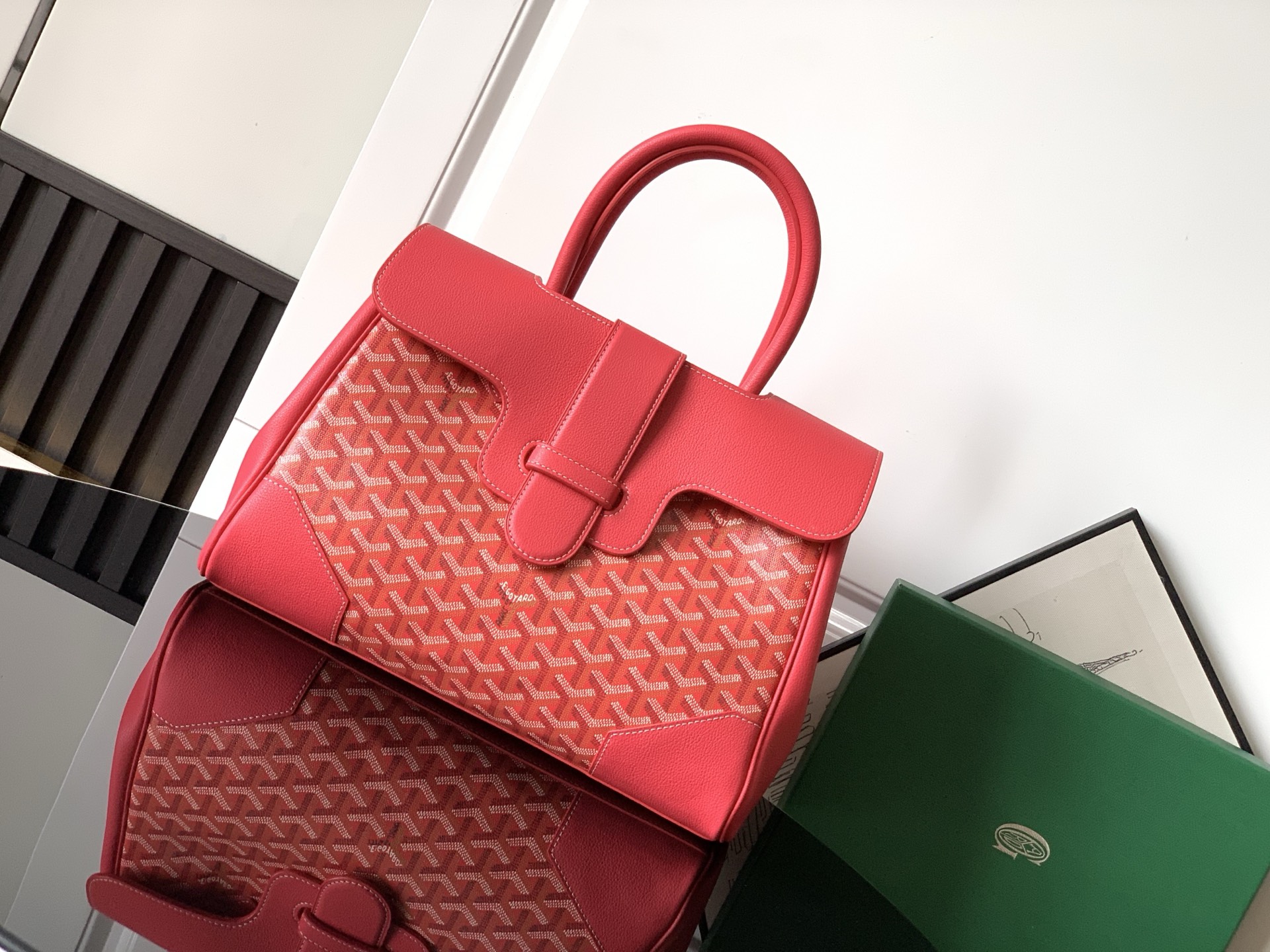 G09ard saigon vic tote-34×25×16cm
