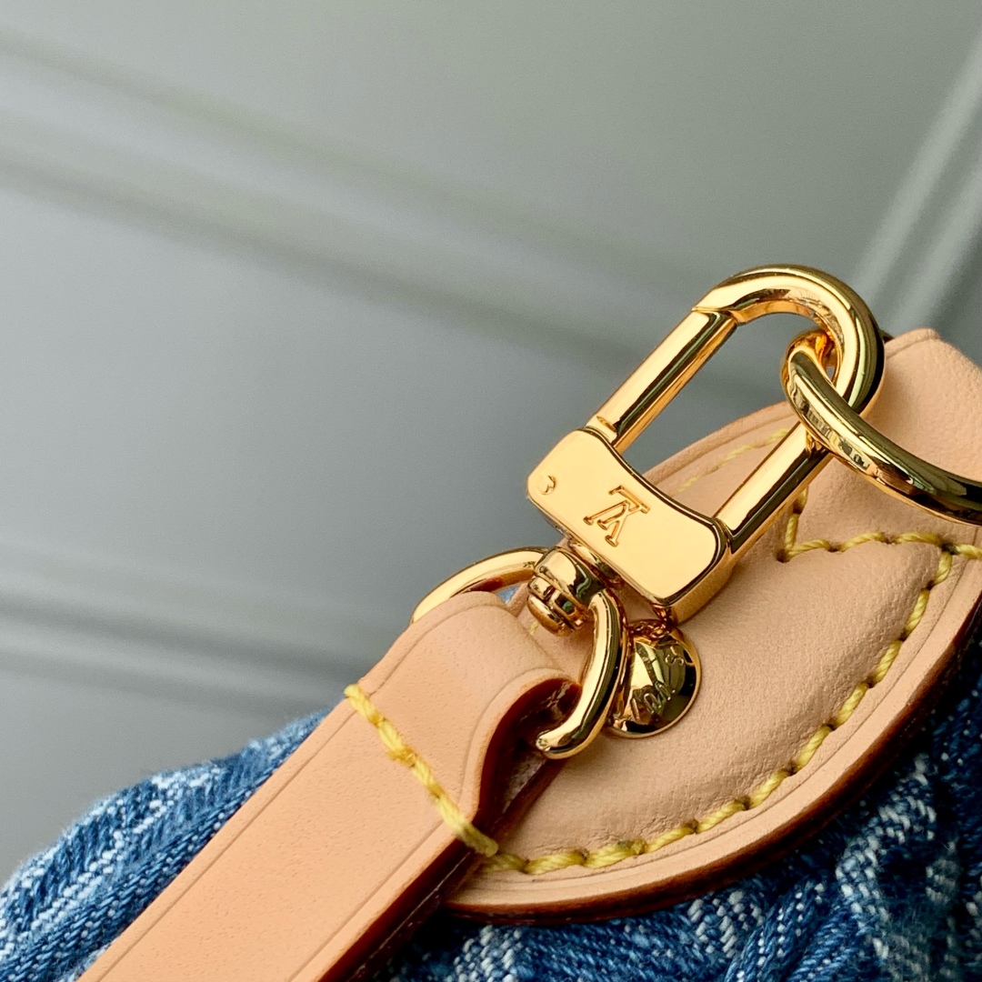 l0vis Vvtt0n pochette valley bag-15 x 7 x 21cm