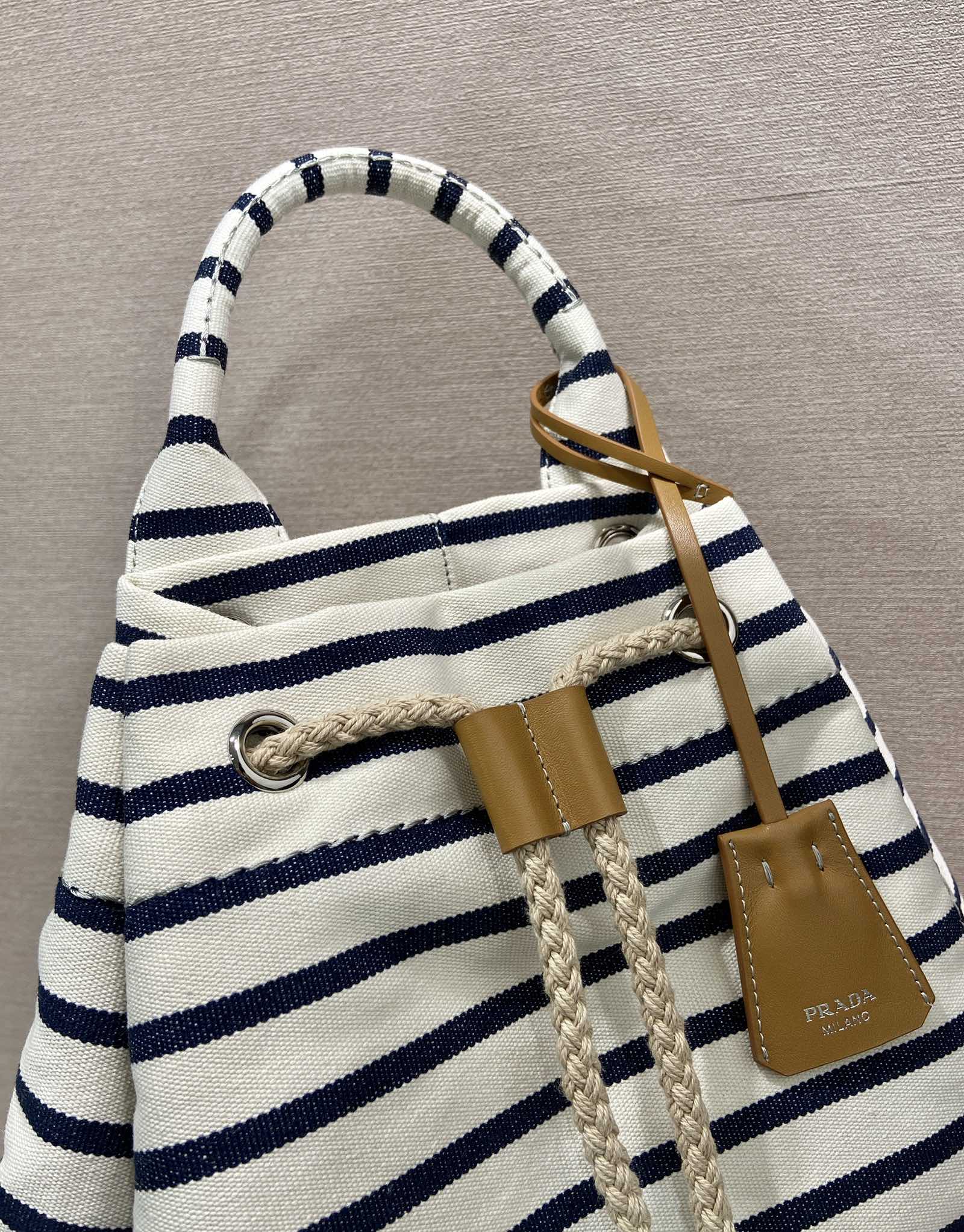 Pra*a 2vy011 bag-34*55*34cm