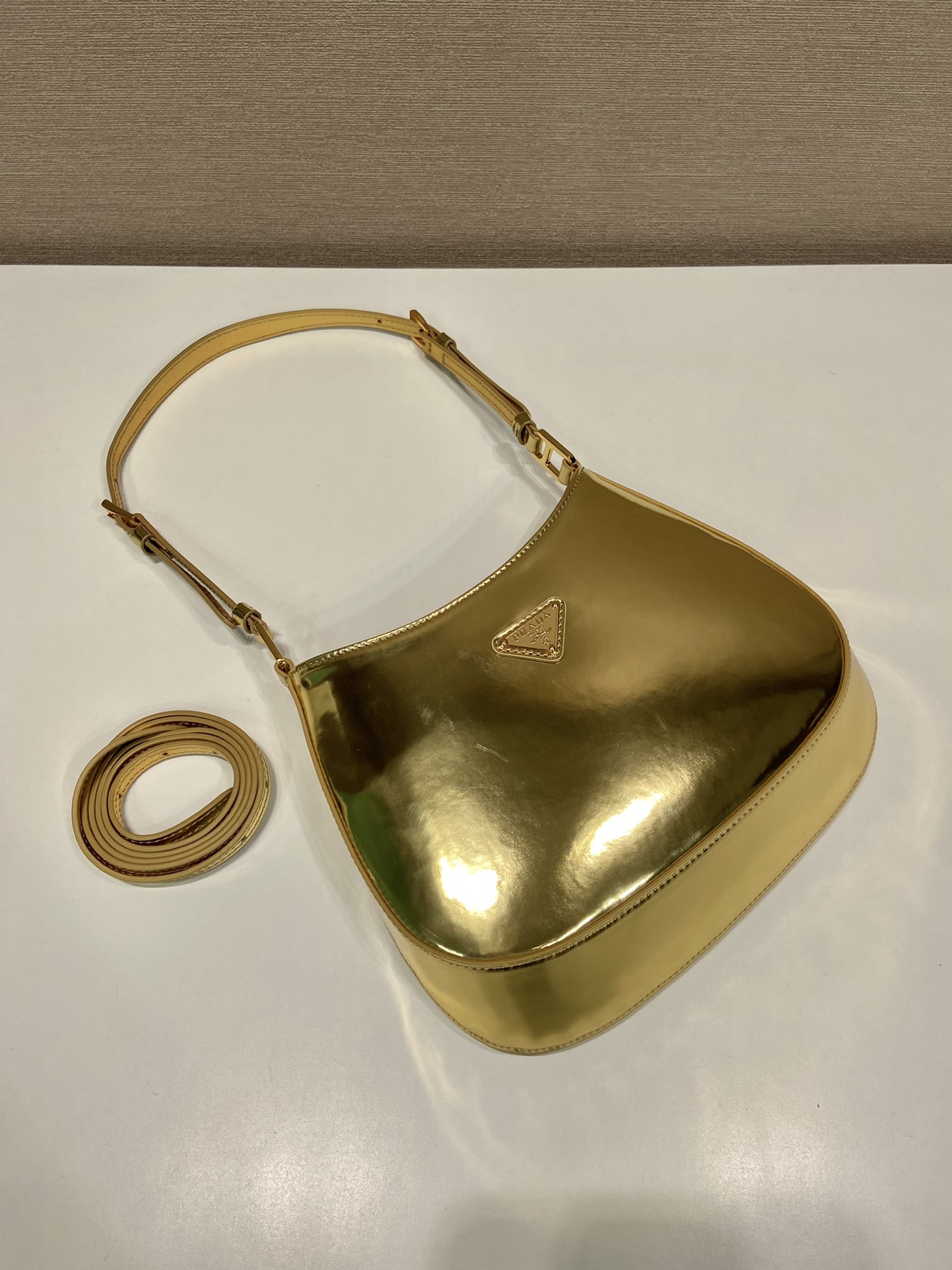 Pra*a cleo 1bc169 shoulder bag-22*18.5*4.5cm