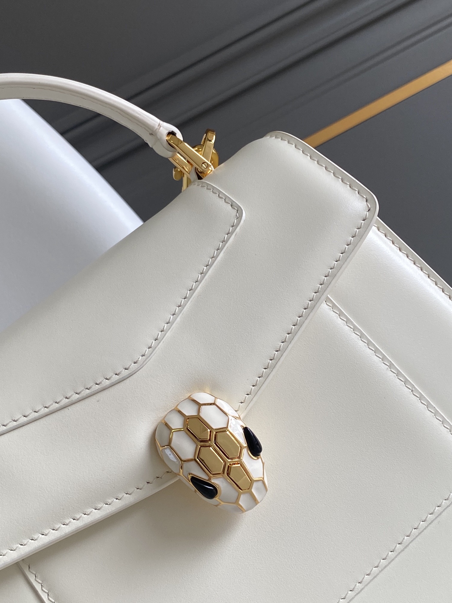 Bv1g*ai serpenti forever bag-20.5x 15x 9cm