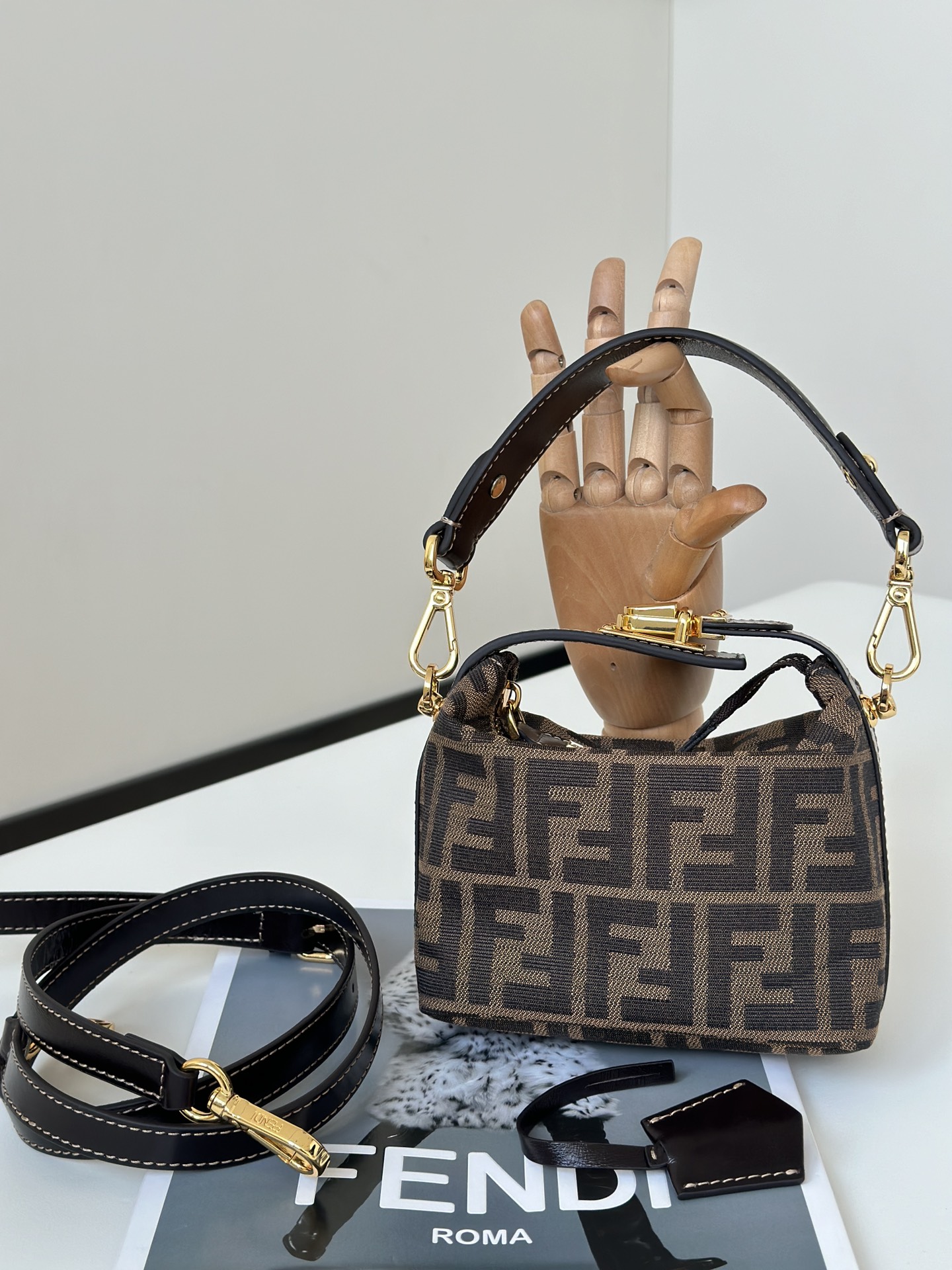 F**di vinatge bag-15×9×13cm