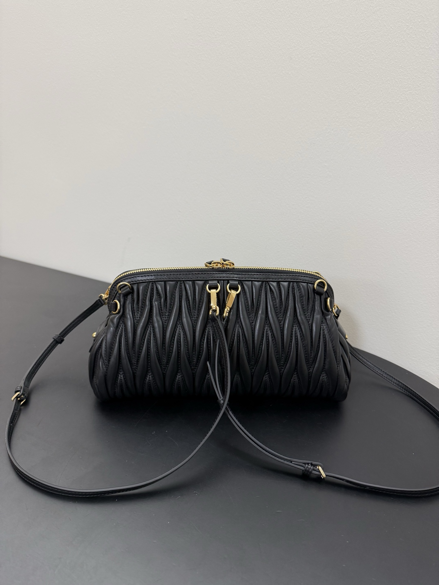 Miu Miu Matelassé Leather Clutch Bag-28* 14.5* 10CM