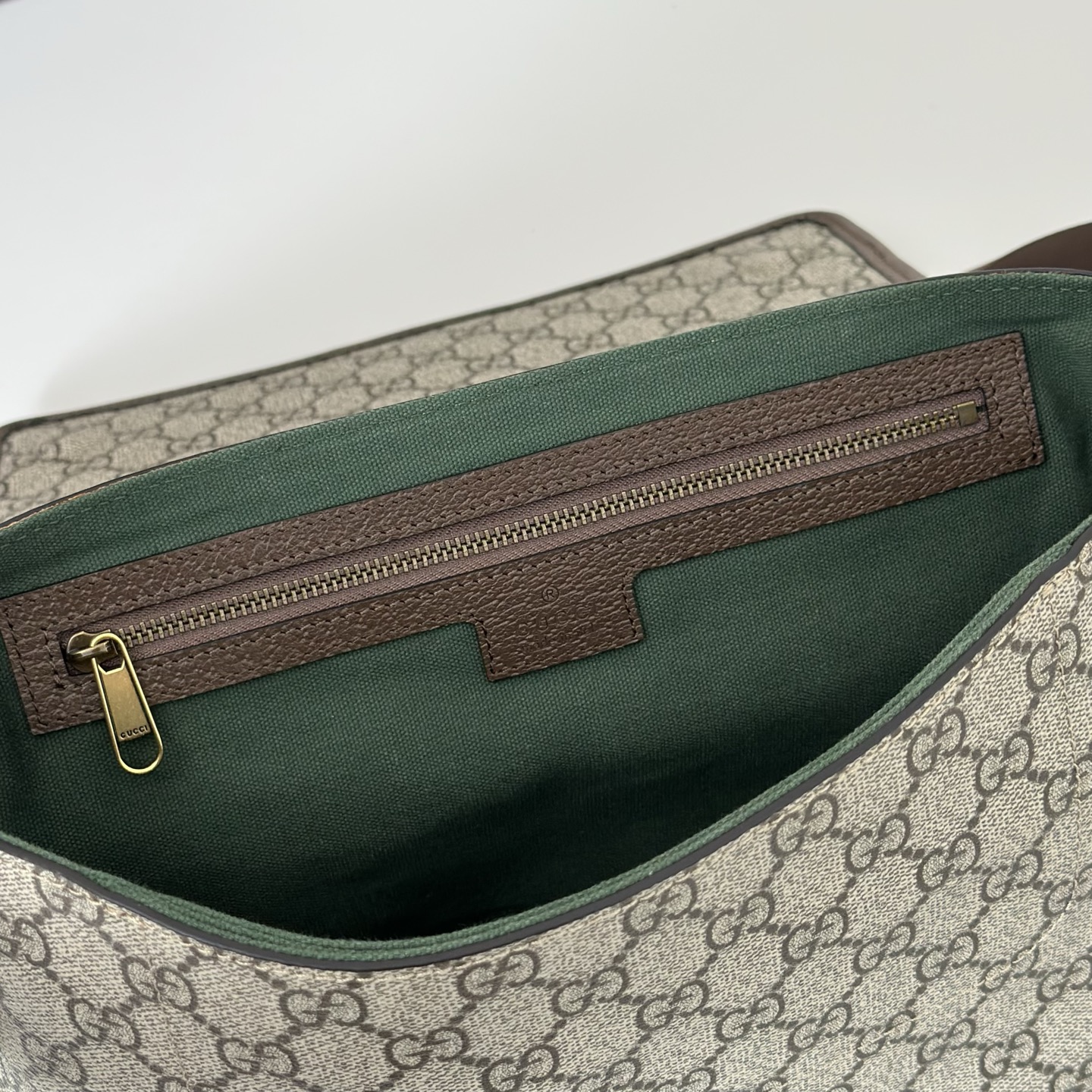 Gv*c*i Ophidia Medium Messenger Bag In Beige And Dark Brown -29.5*20*8CM