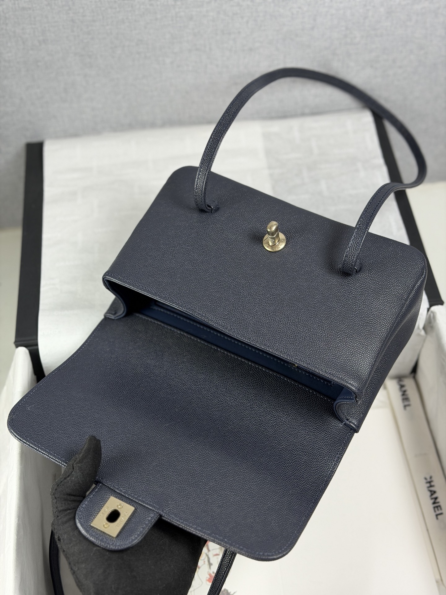 Ch@nel 22 Small Handbag-22*16*6CM