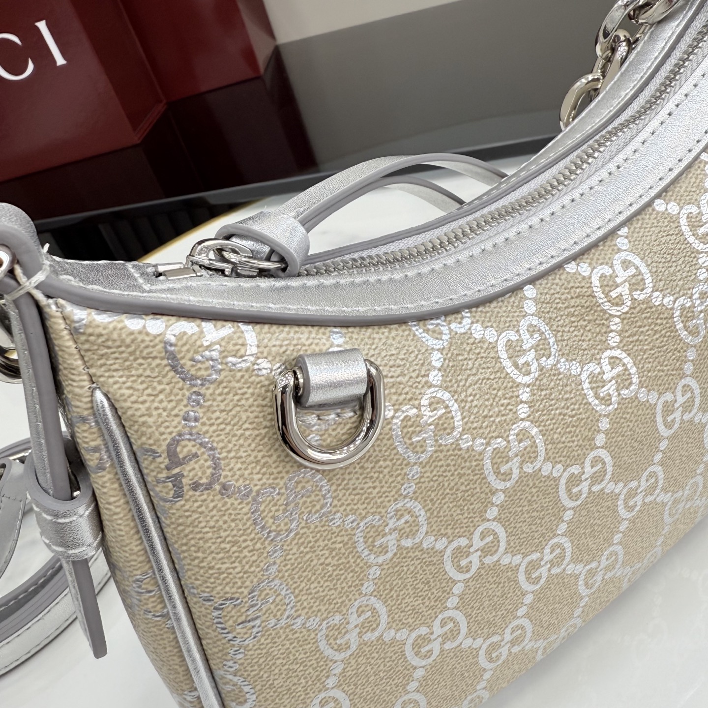 GG Emblem Small Shoulder Bag-24*16.5*5.5CM
