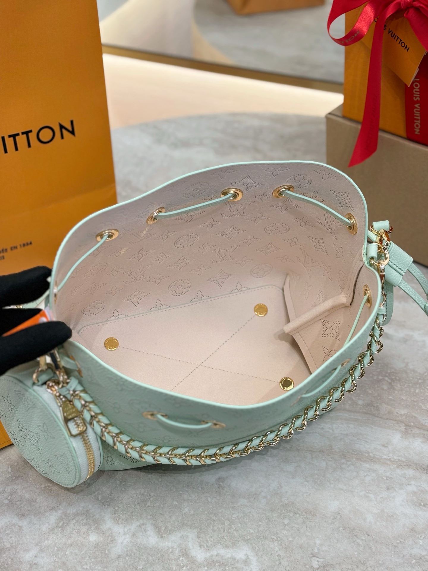 L0vis Vvtt0n Bella Mahina Bag-19 x 22 x 14CM