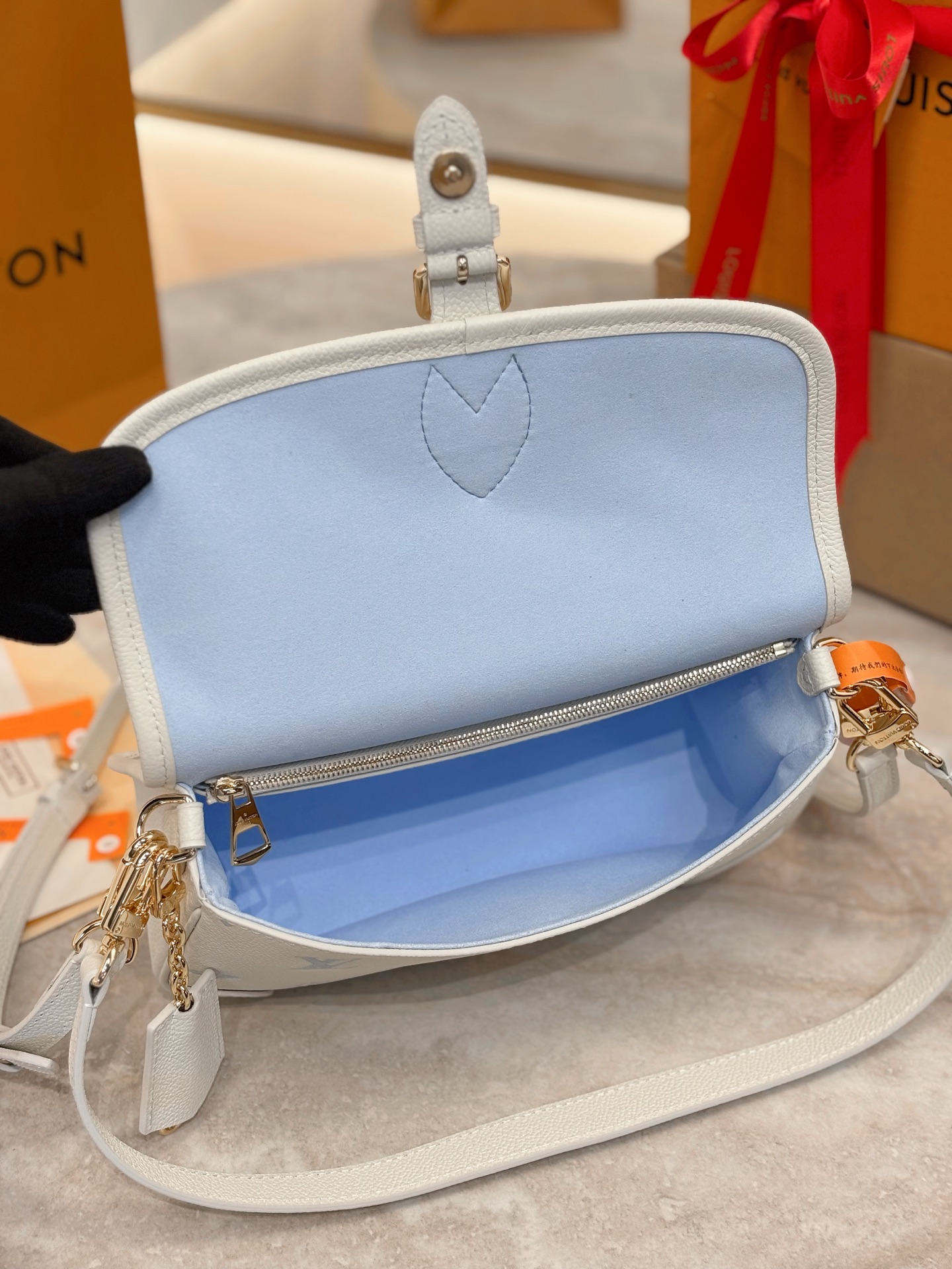 L0vis Vvtt0n Diane Handbags-M28054-25*9*15CM