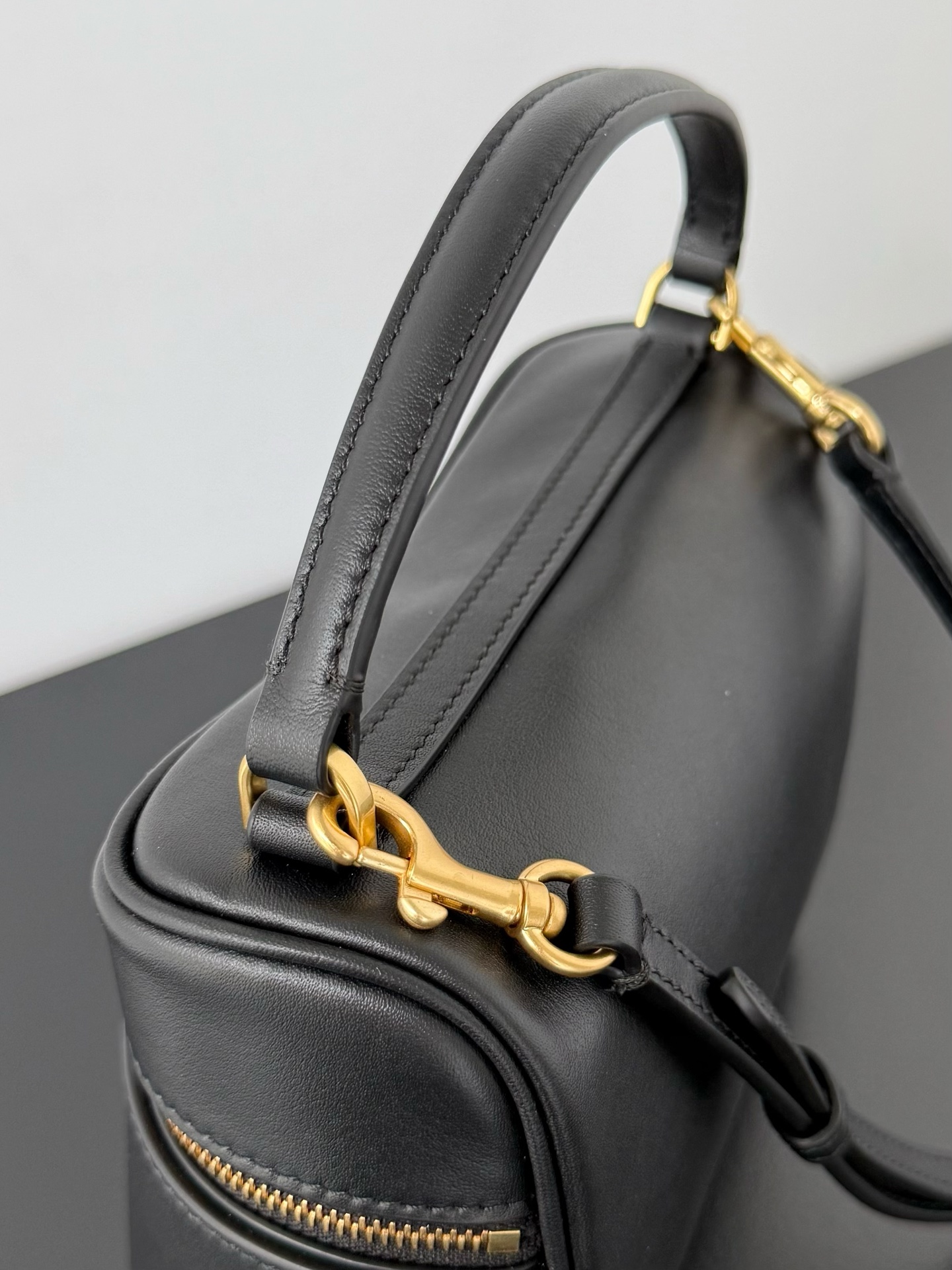 Balenc*iaga Rodeo Vanity Crossbody Bag-18*12.9*8.3CM