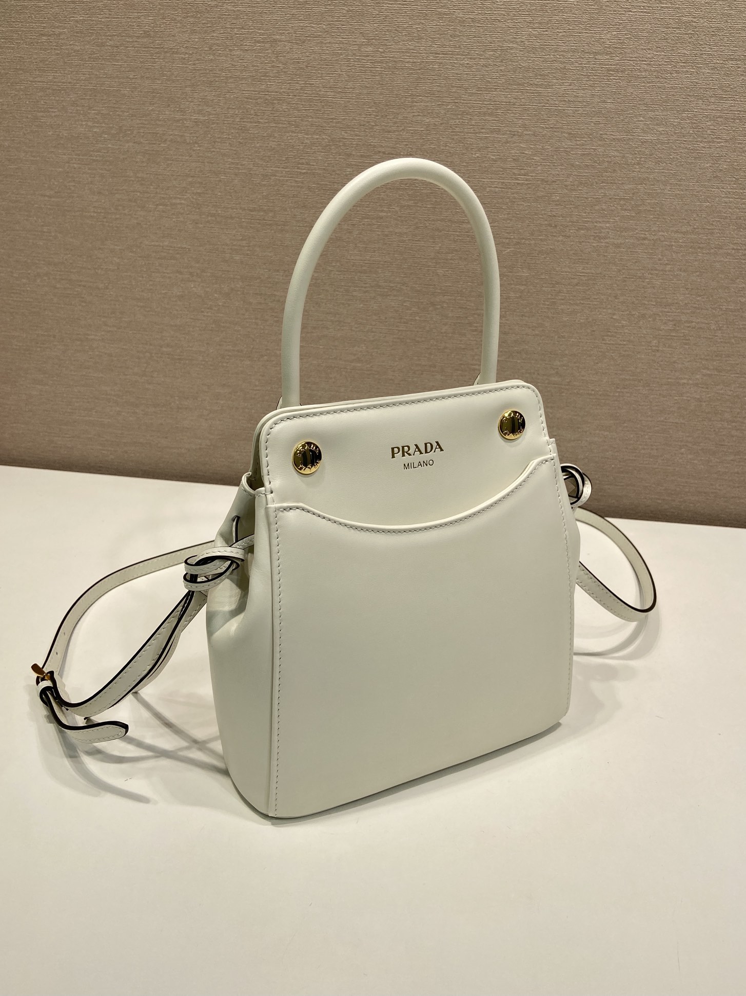 Pra*a Carry Leather Handbag 1BA496-19*21*7CM