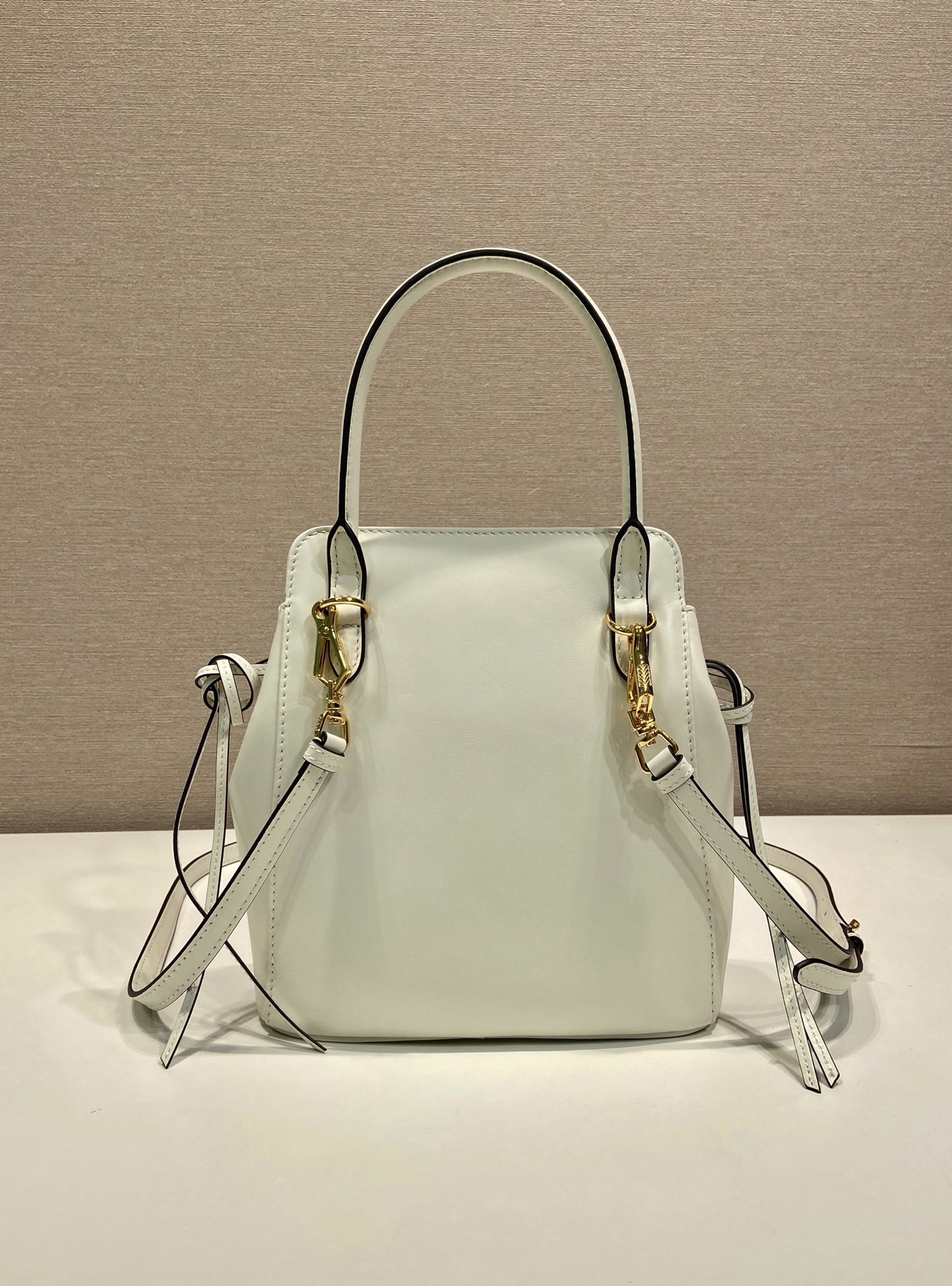 Pra*a Carry Leather Handbag 1BA496-19*21*7CM