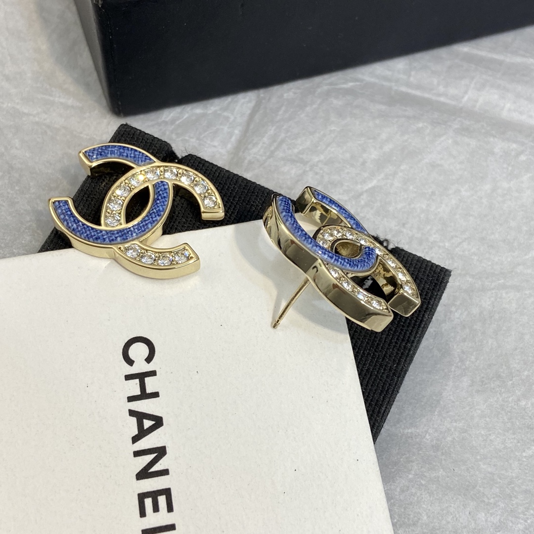 Ch@nel Earring