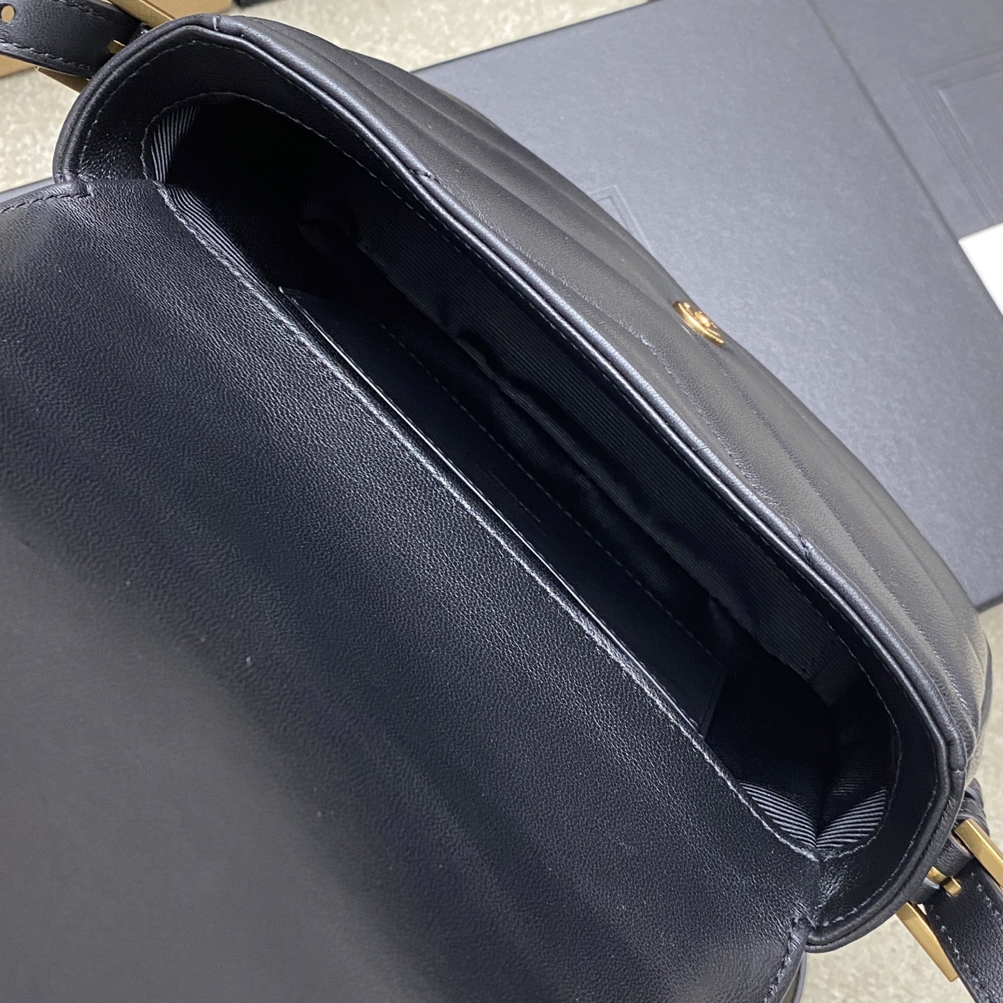Y51 LouLou Bag-20x14x5CM