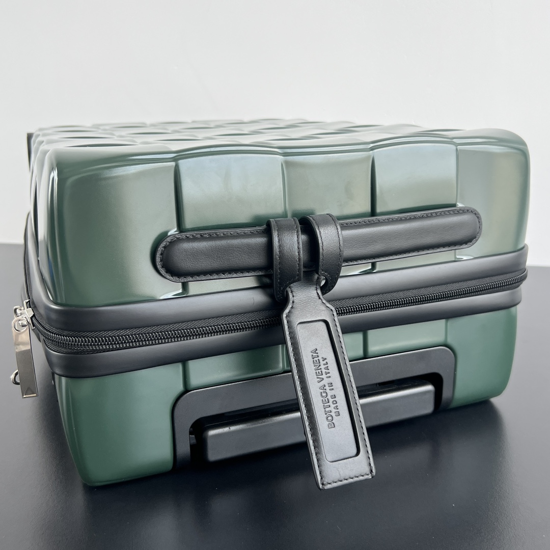 B0tt*ga Ven*ta Odyssey Cabin Suitcase in Seaweed-38*55*35CM