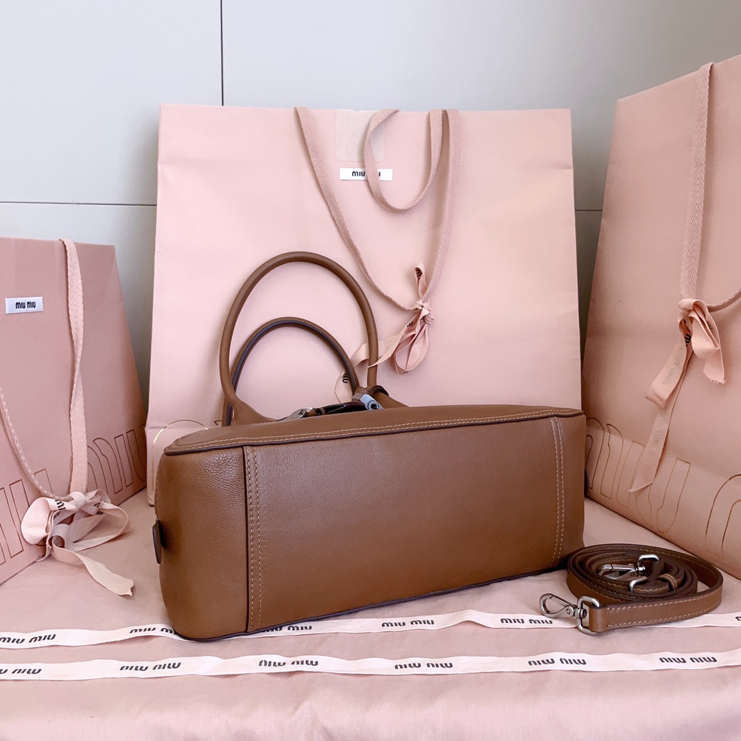Miu Miu Vivant Top Handbags-32X19.5X11CM
