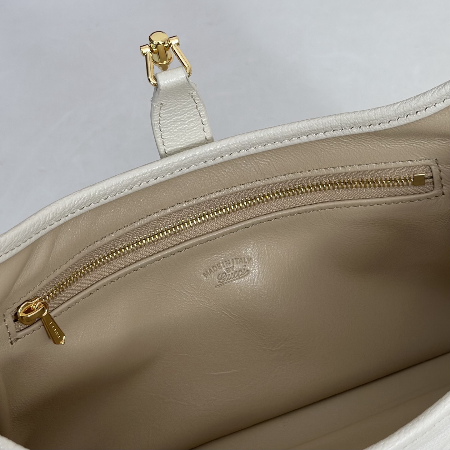 Gvc*1 Jackie Shoulder Bag In White Leather-27*13*.3.5CM