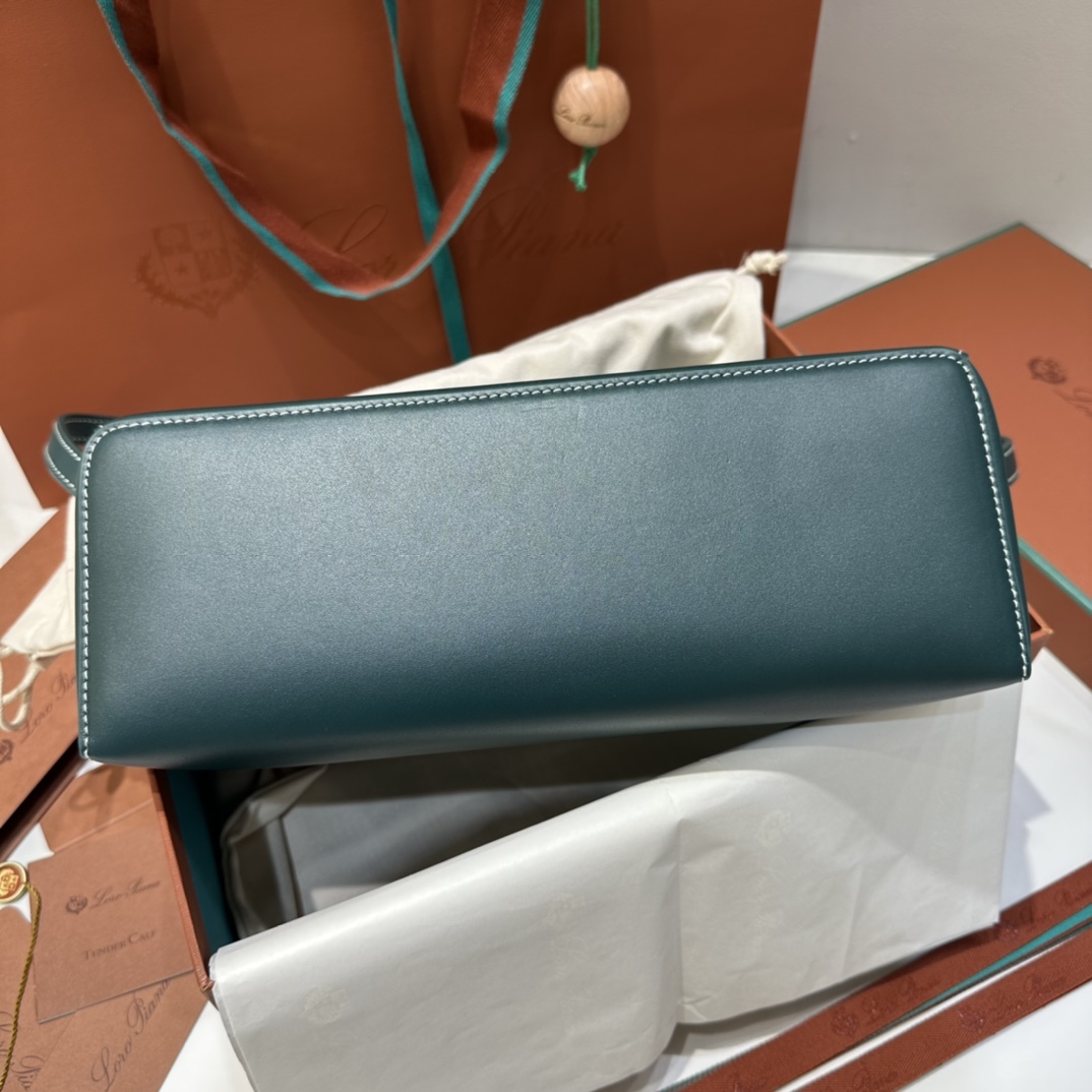 L0r0 P1ana Extra Bag L27-16*27*10CM