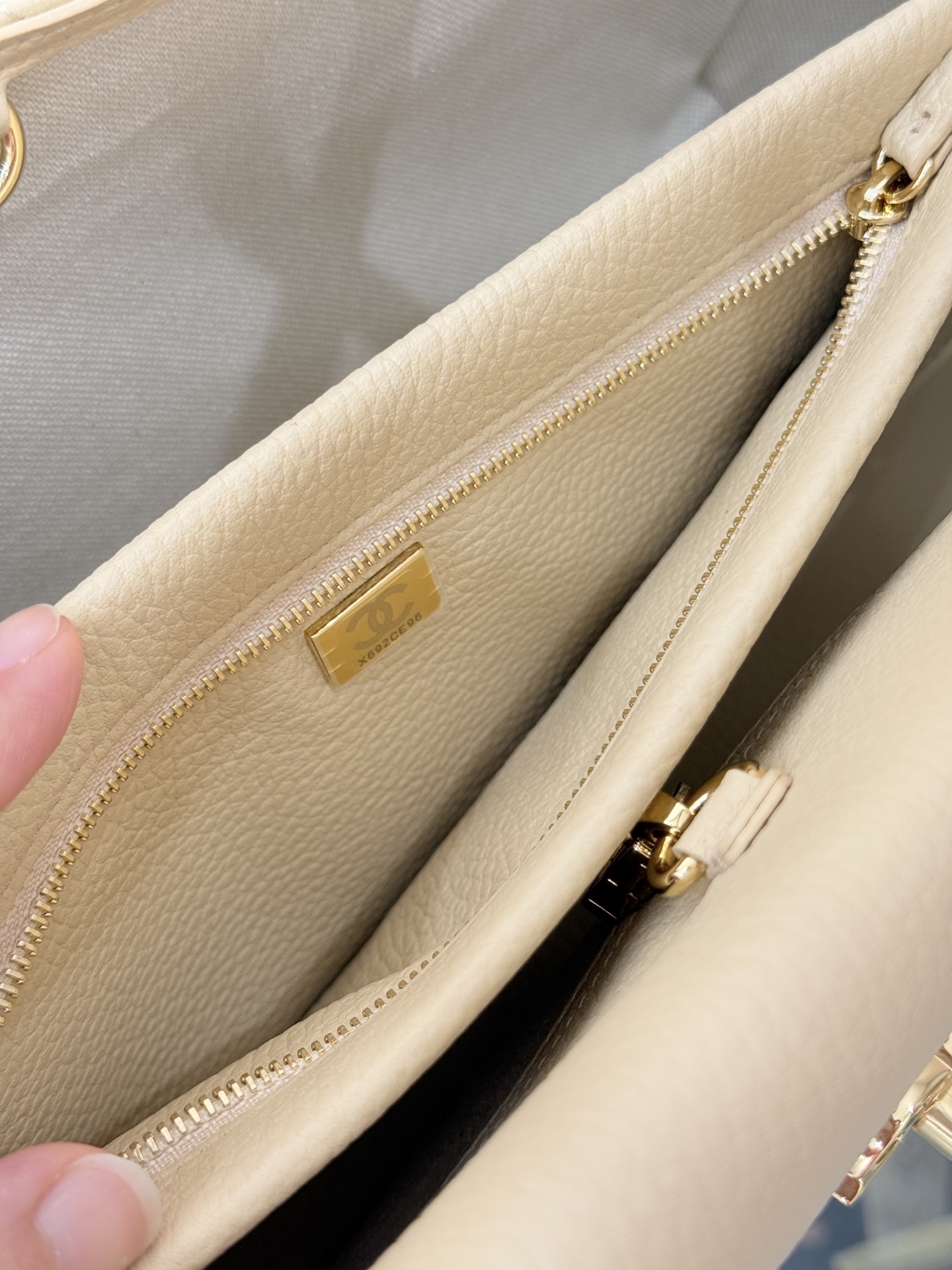 Ch@nel Small Shopping Bag-15*30.5*11.5CM