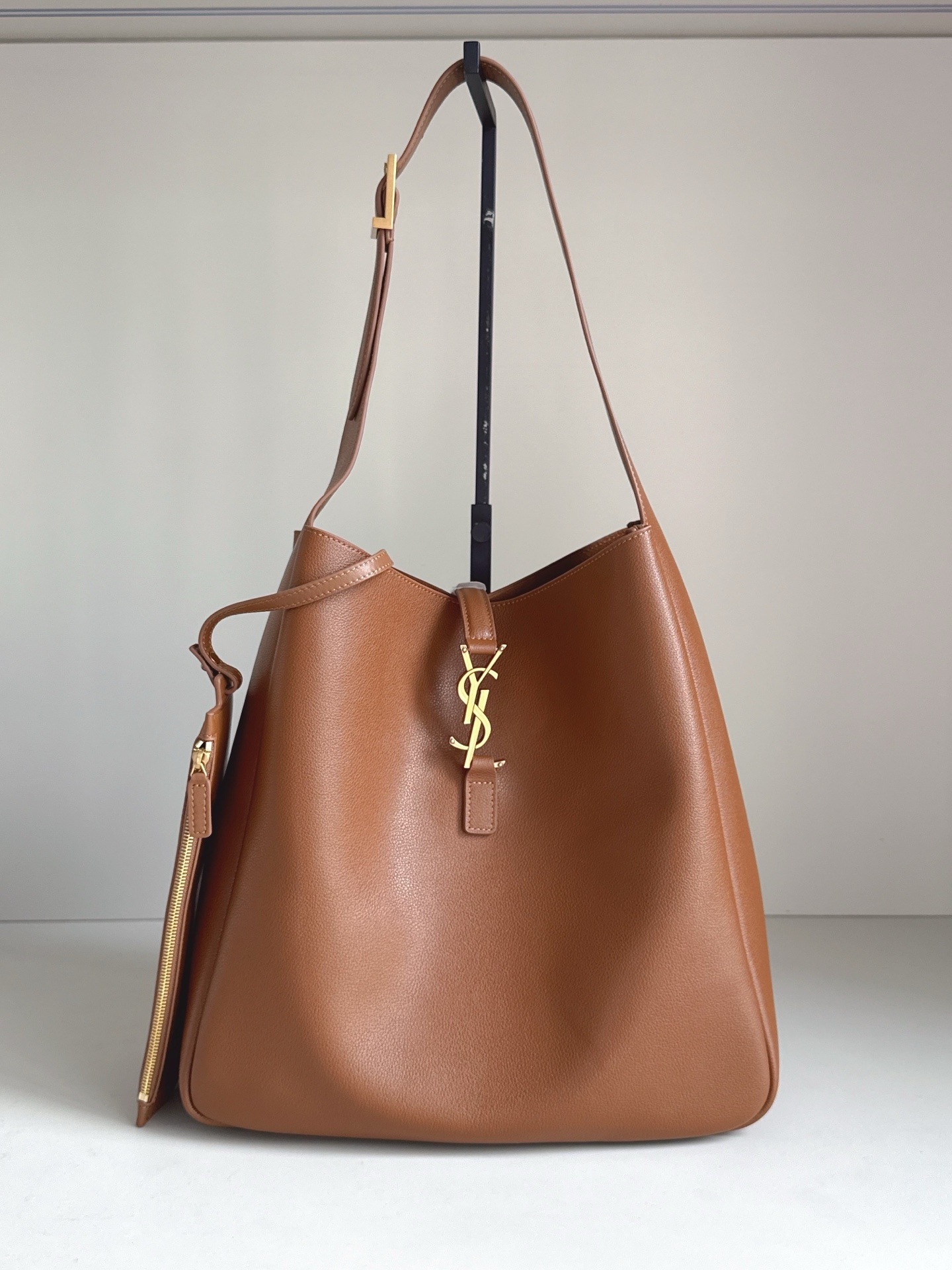 Y51 Hobo Bag-30x31x13CM