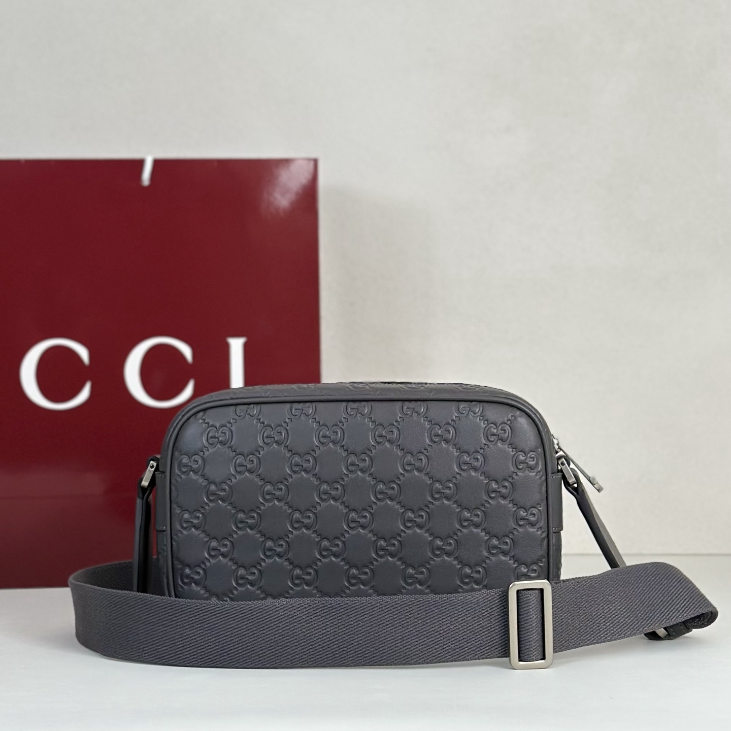 Guc*ci GG Emblem Small Crossbody Bag -23*6*14.5CM