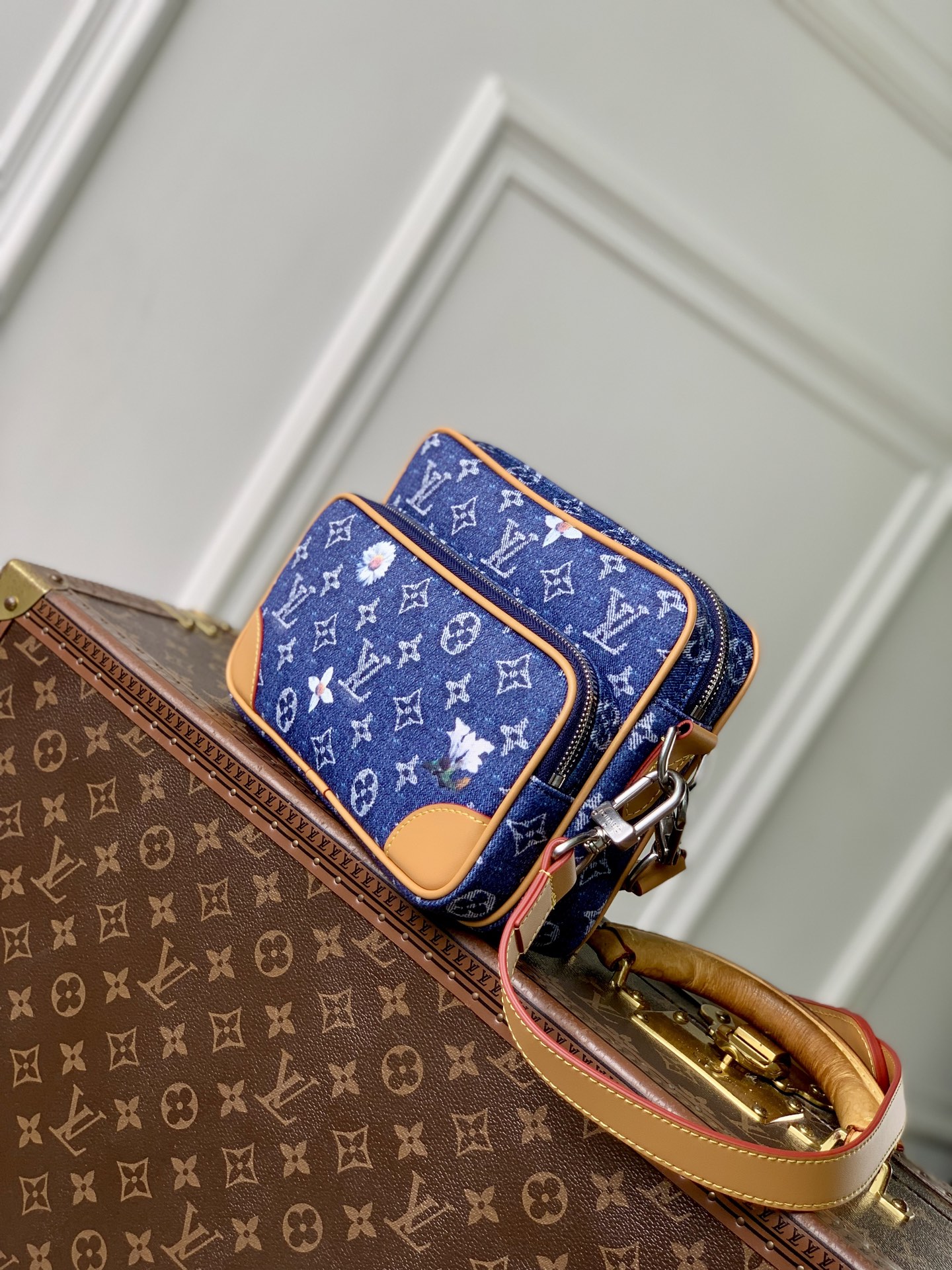 L0vis Vvtt0n Nil Messenger Bag-M29273-25 x 17.5 x 11CM