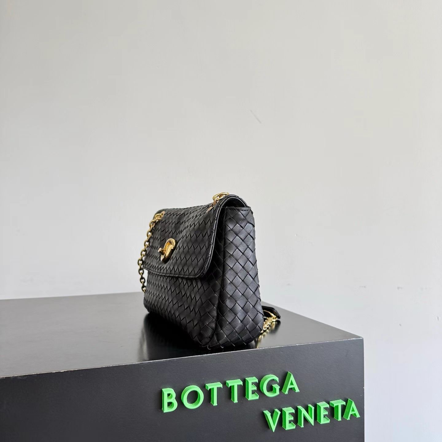 B0tt*ga Ven*ta Madison Intrecciato Leather Shoulder Bag-27*16*6CM
