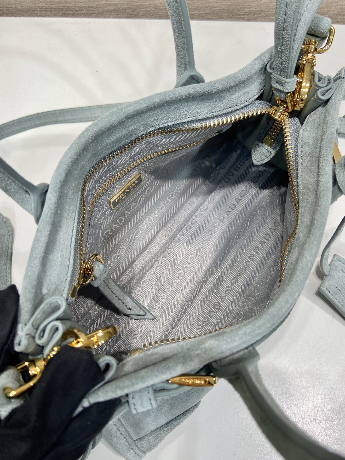 Pra*a Bonnie Suede Handbag-23.5*12*9CM
