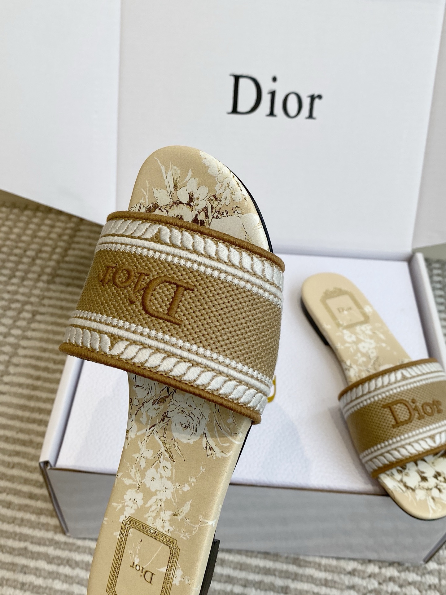 Diro Slippers