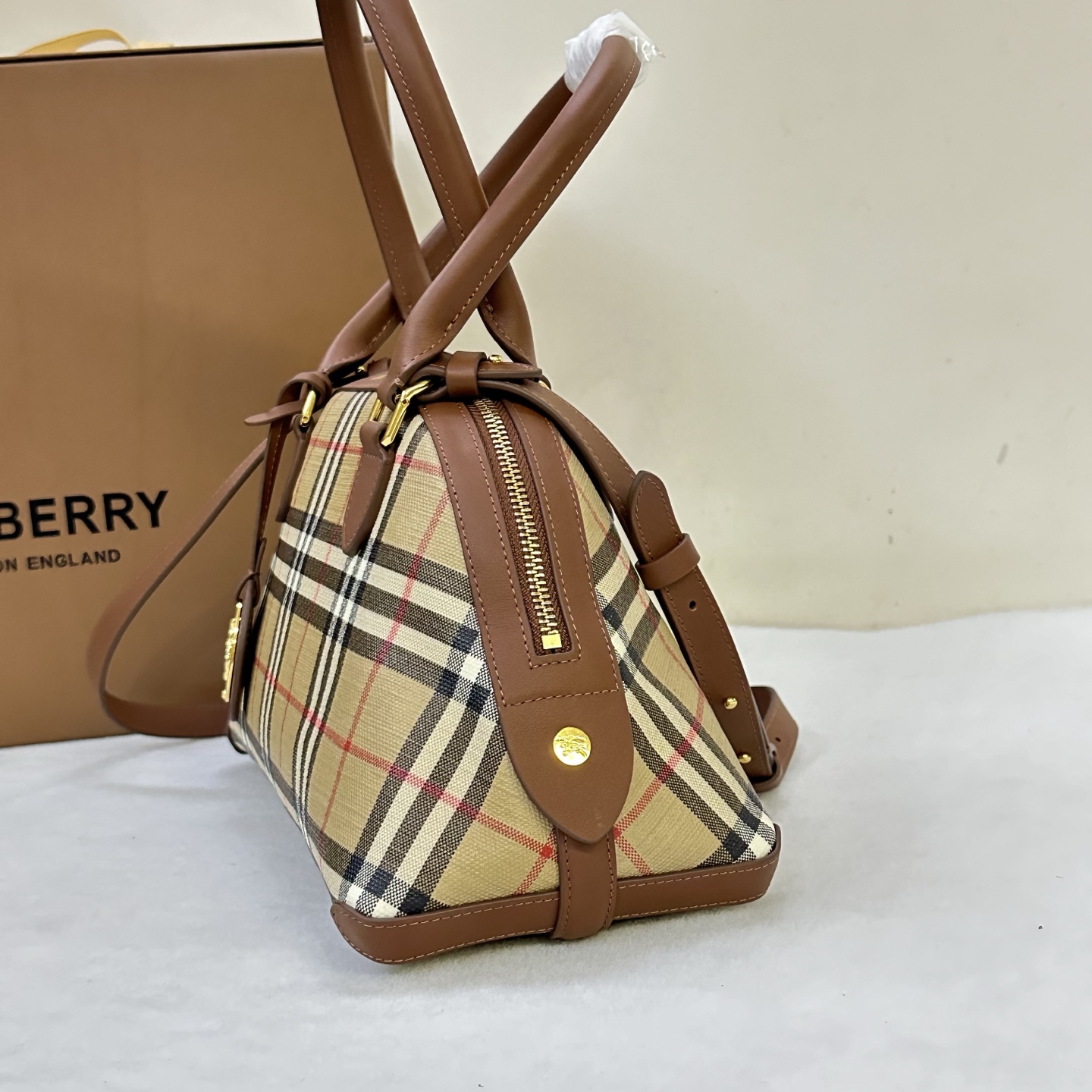 Burberr.y Primroser Bag -32 x 15.5 x 20CM